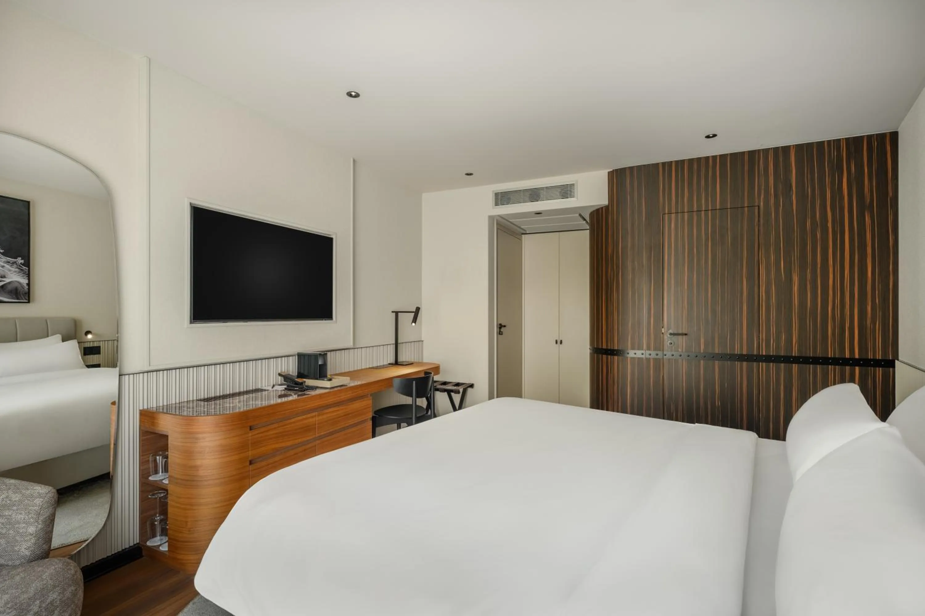 Bedroom, Bed in Leon Hotel & Lounge