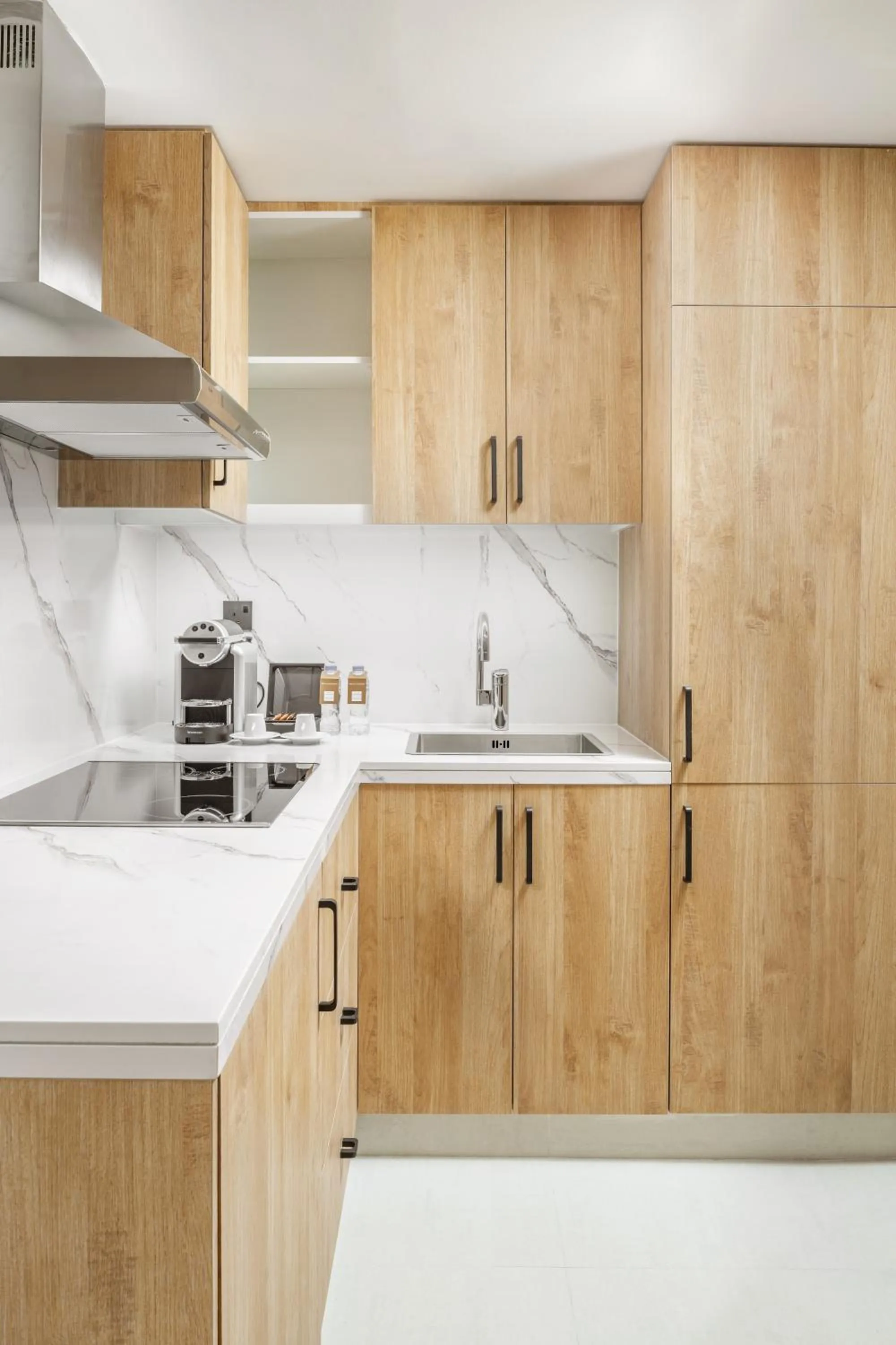 Kitchen or kitchenette in Makarem Haram view suites