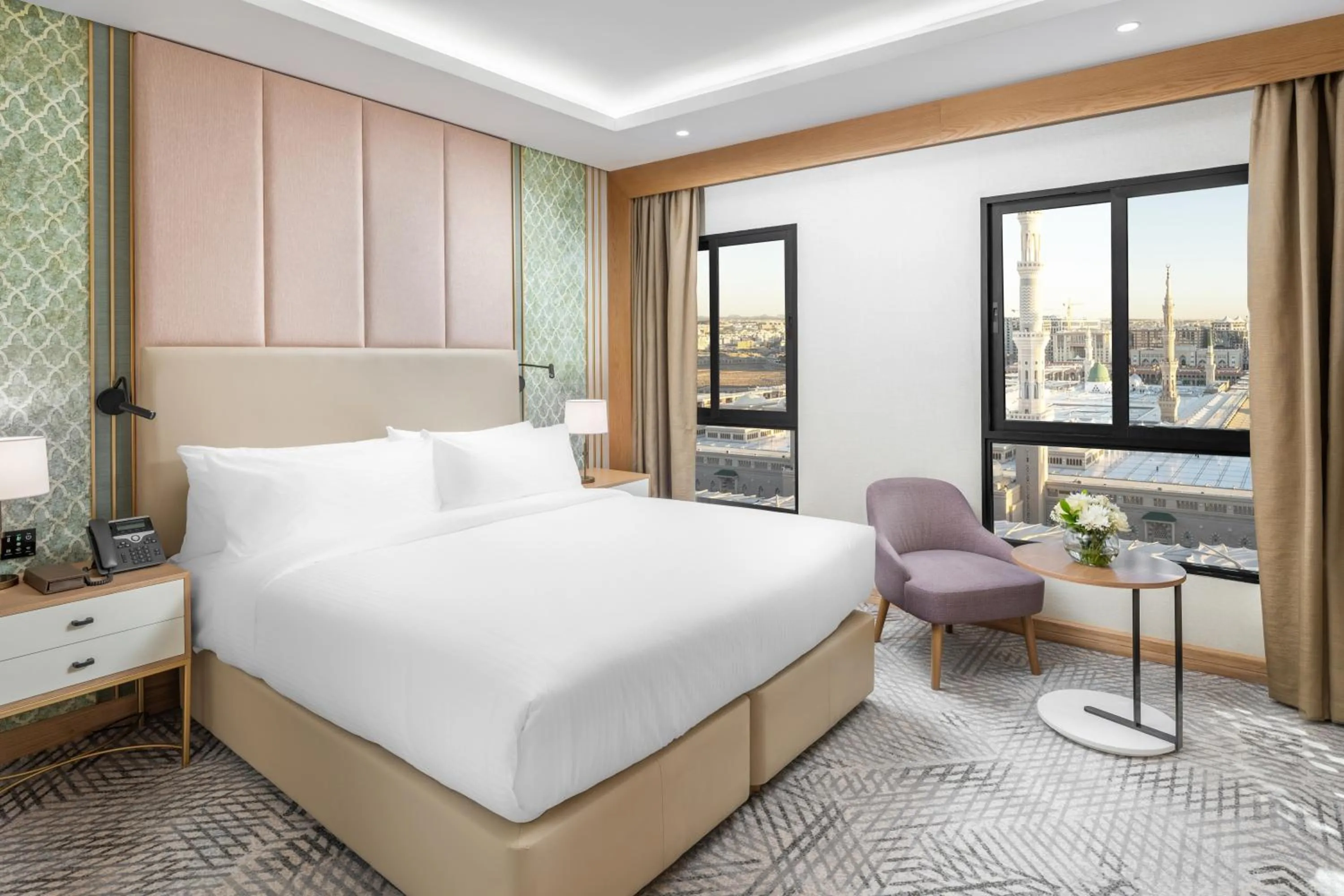 Bed in Makarem Haram view suites