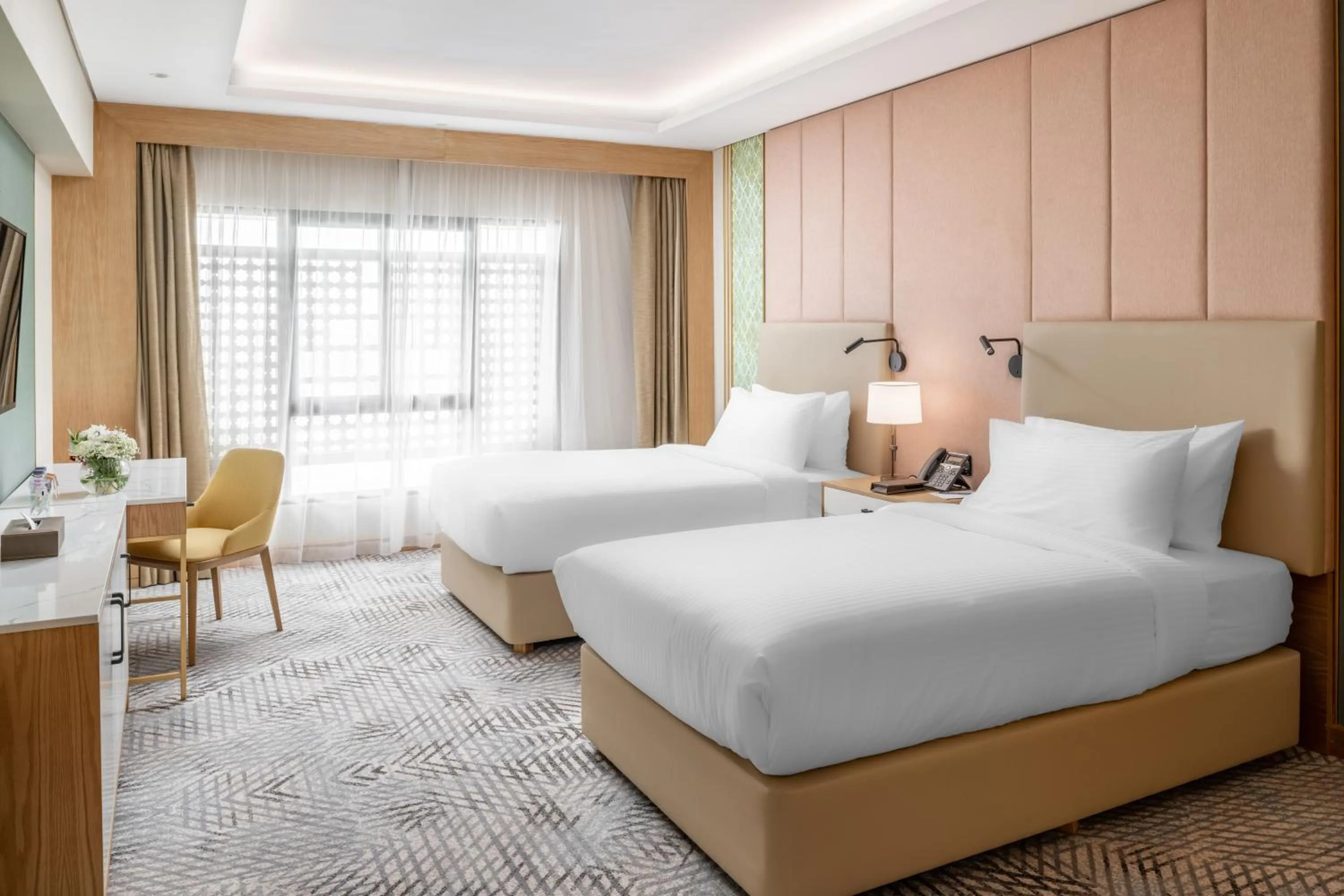 Bed in Makarem Haram view suites