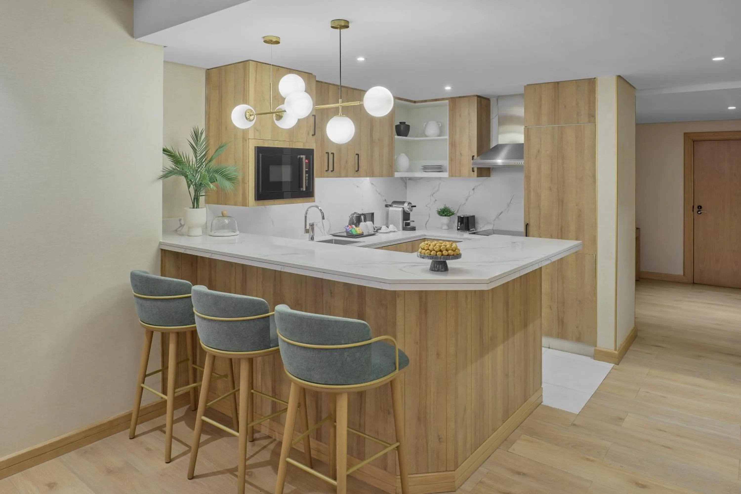 Coffee/tea facilities in Makarem Haram view suites