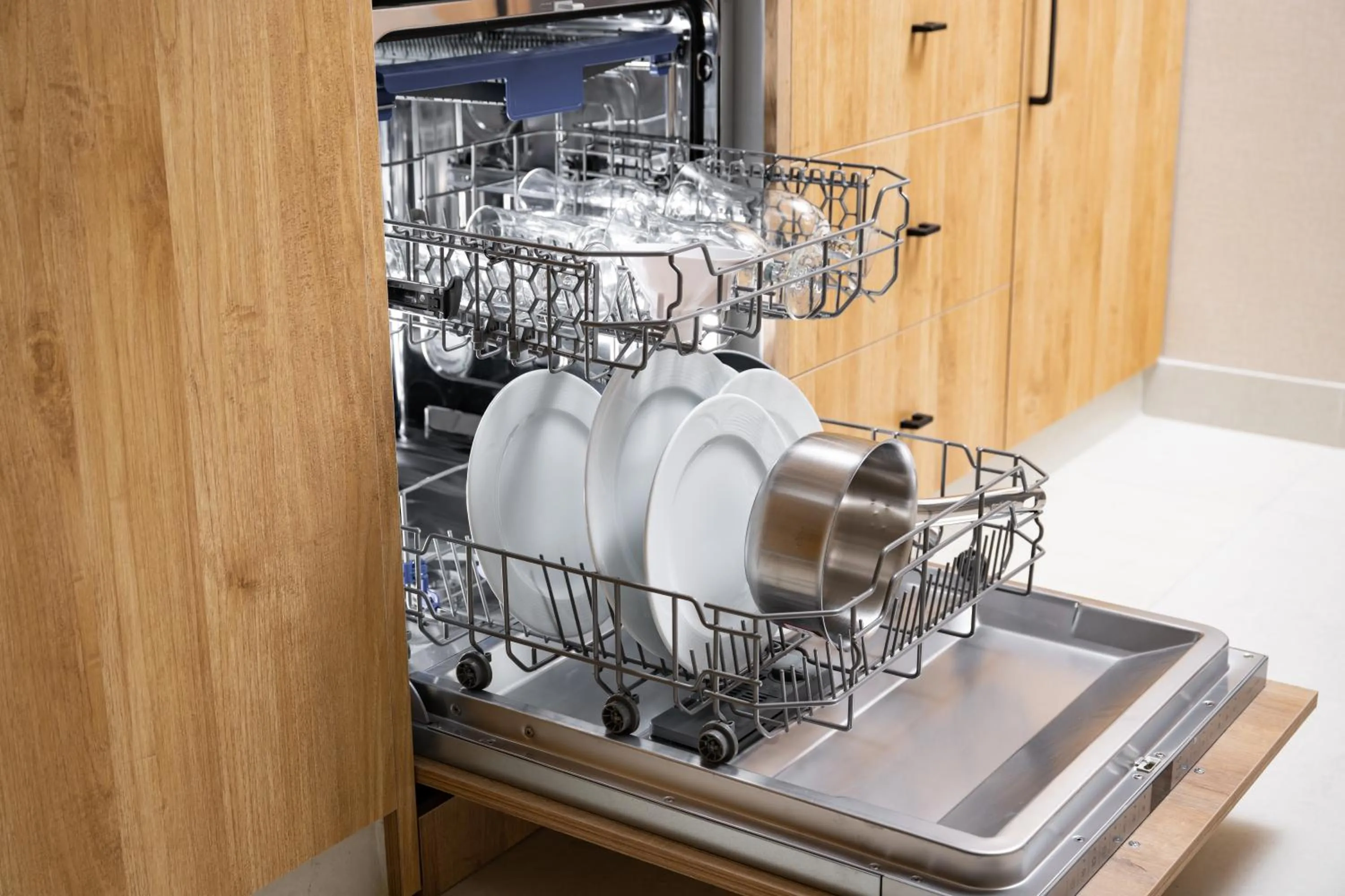 dishwasher in Makarem Haram view suites