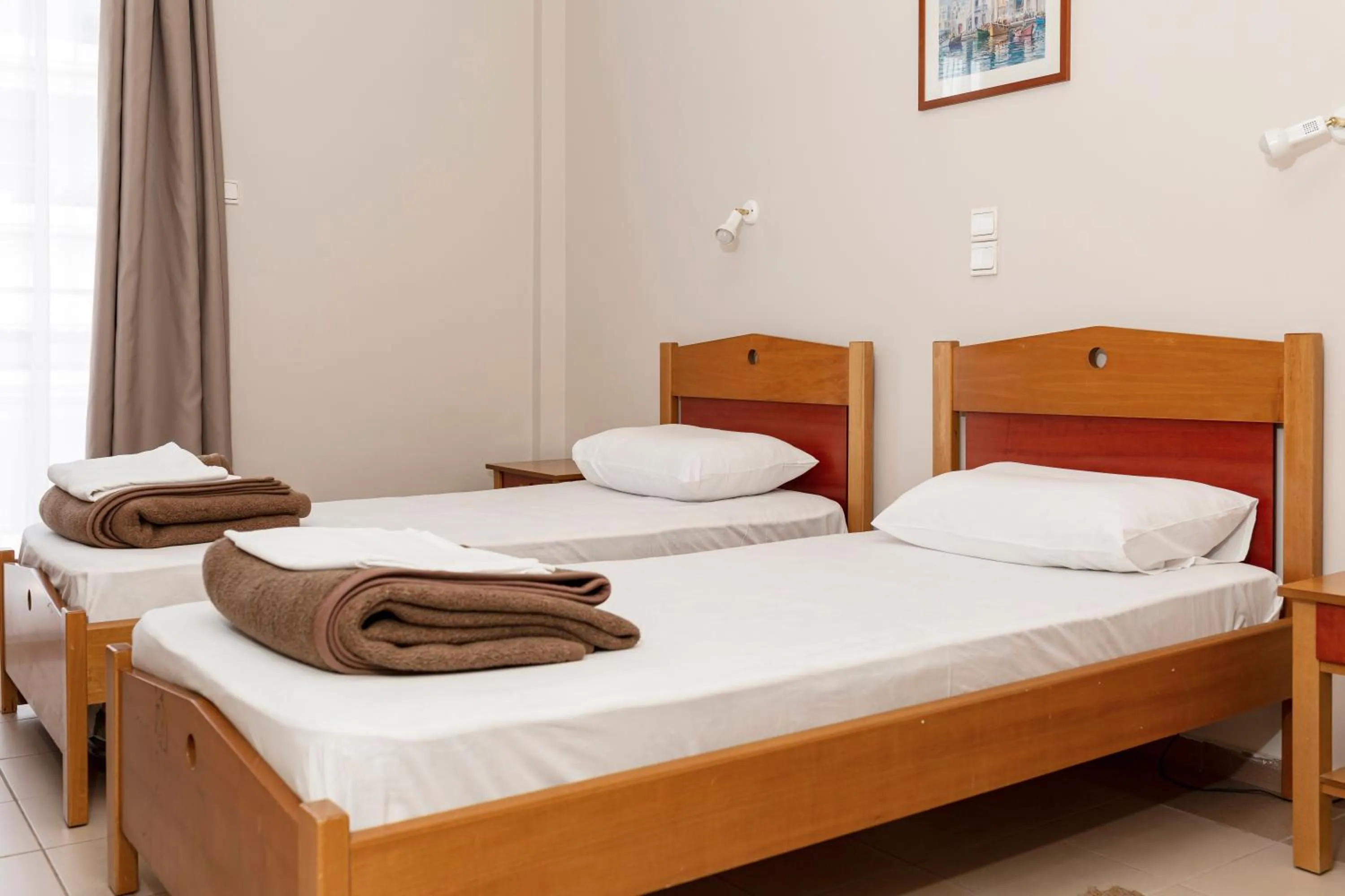 Bedroom, Bed in Delfini Hotel