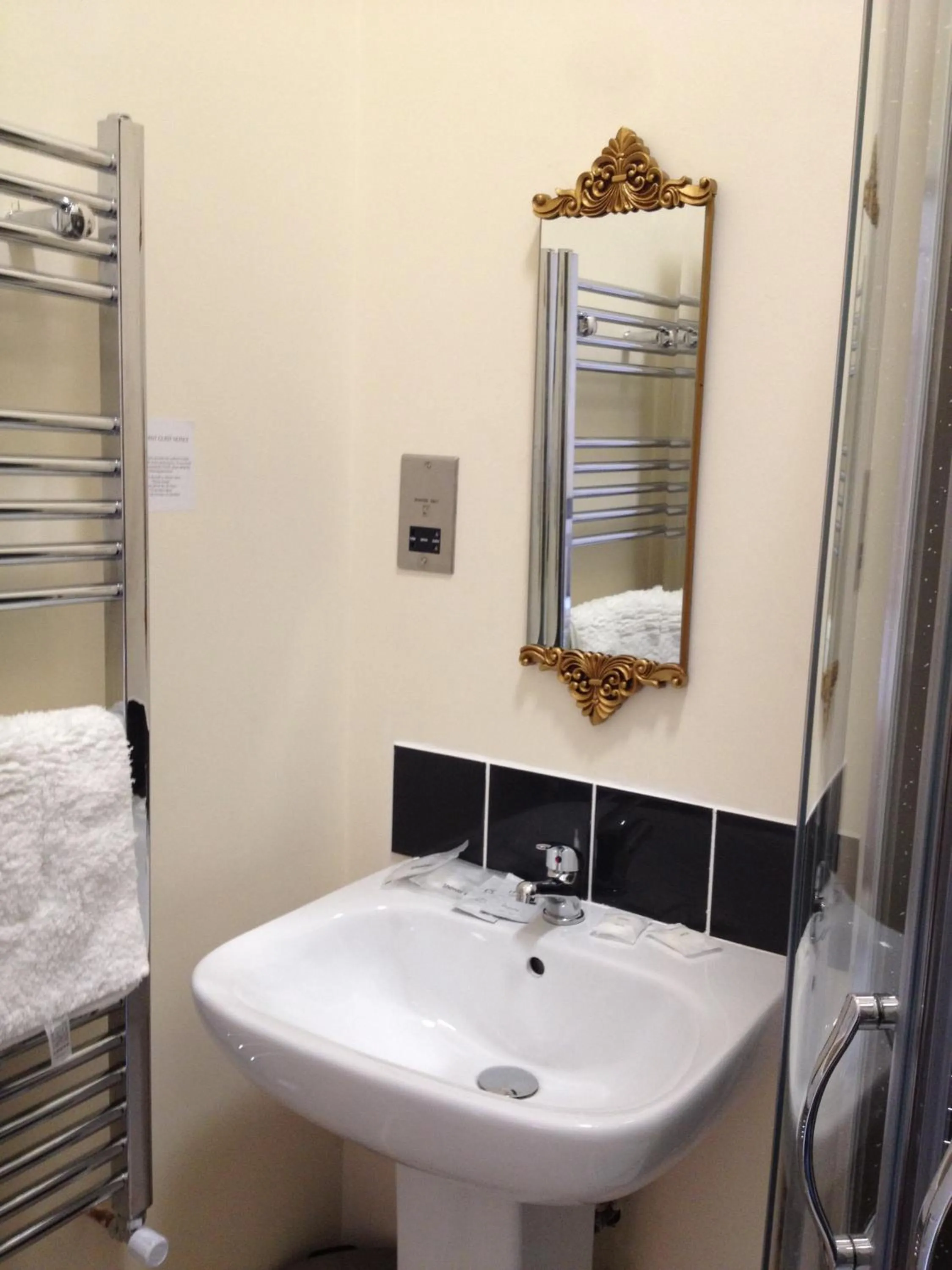 Bathroom in The New Brighton Hotel