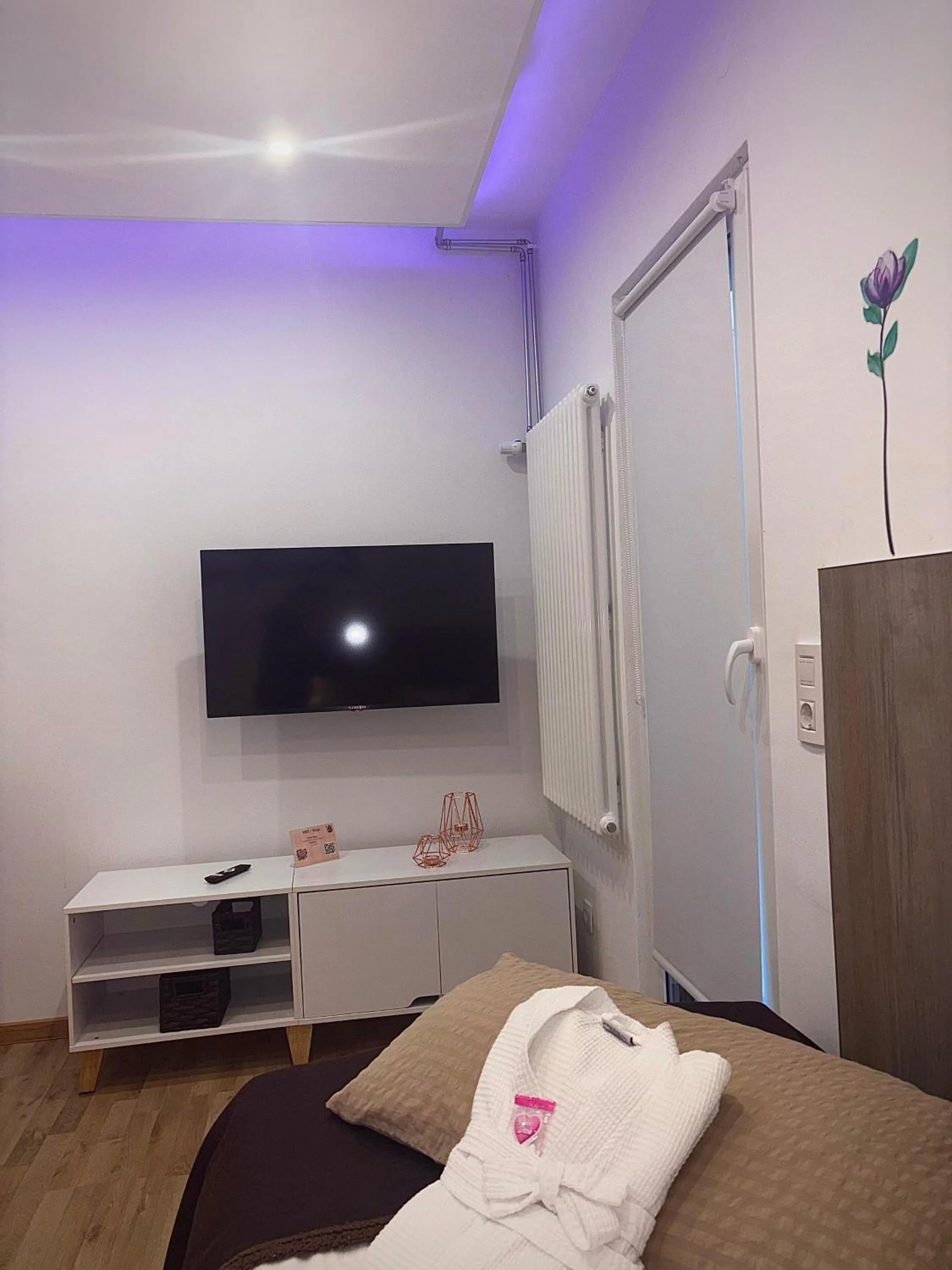 Photo of the whole room, Bed in Apartmenthaus Wertheim