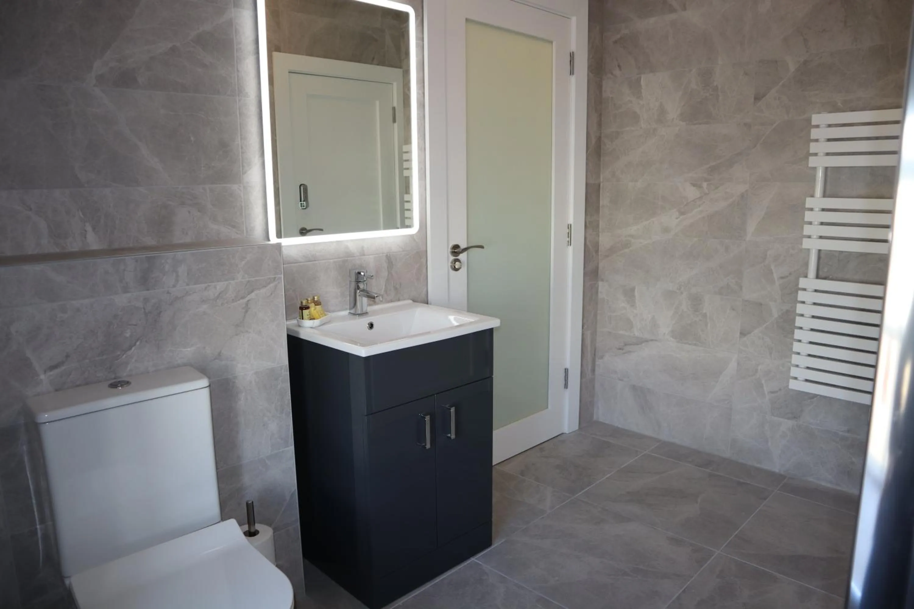 Bathroom in The Lodge Ballina