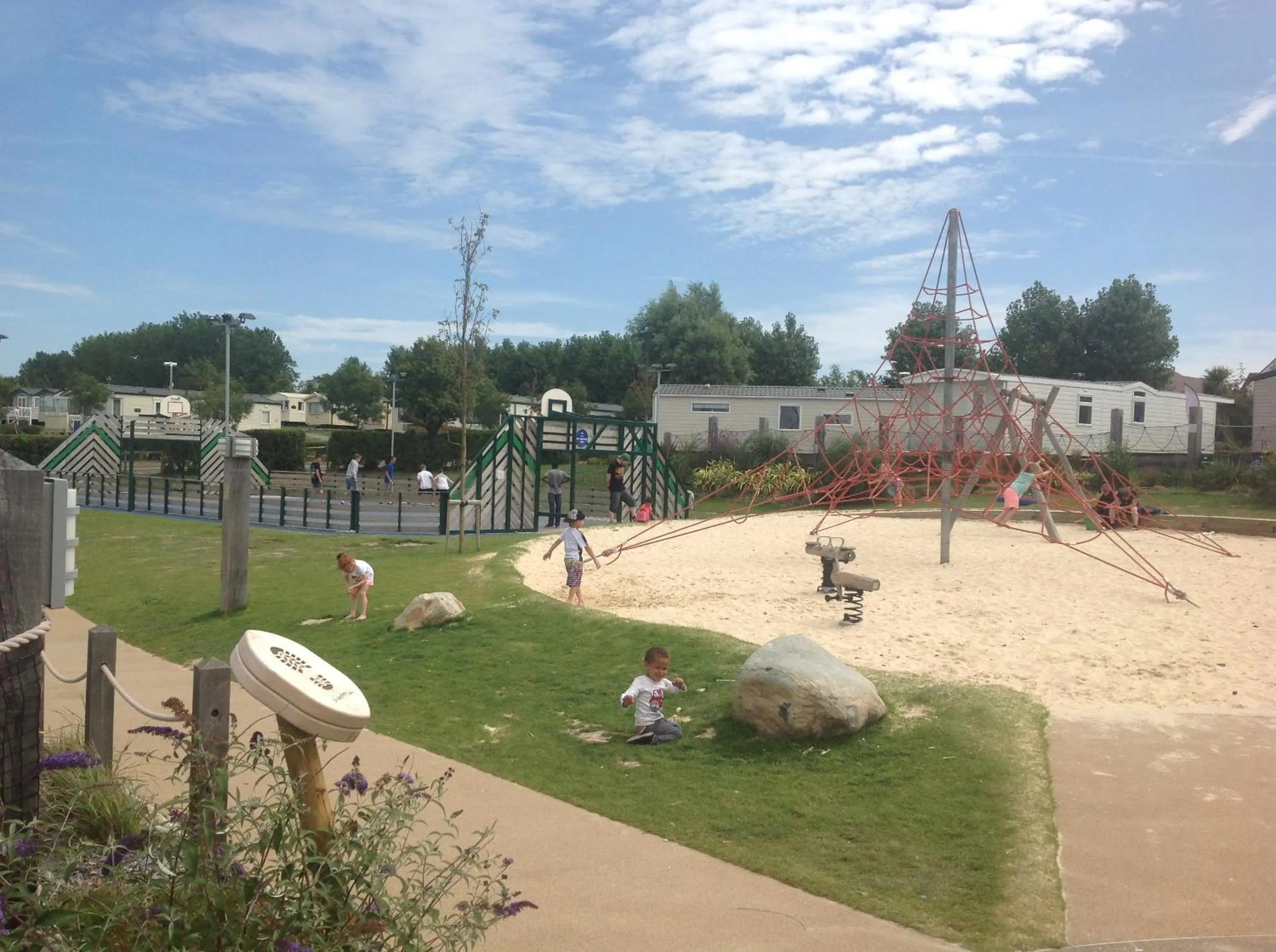 Day in Ritz Summerhouse