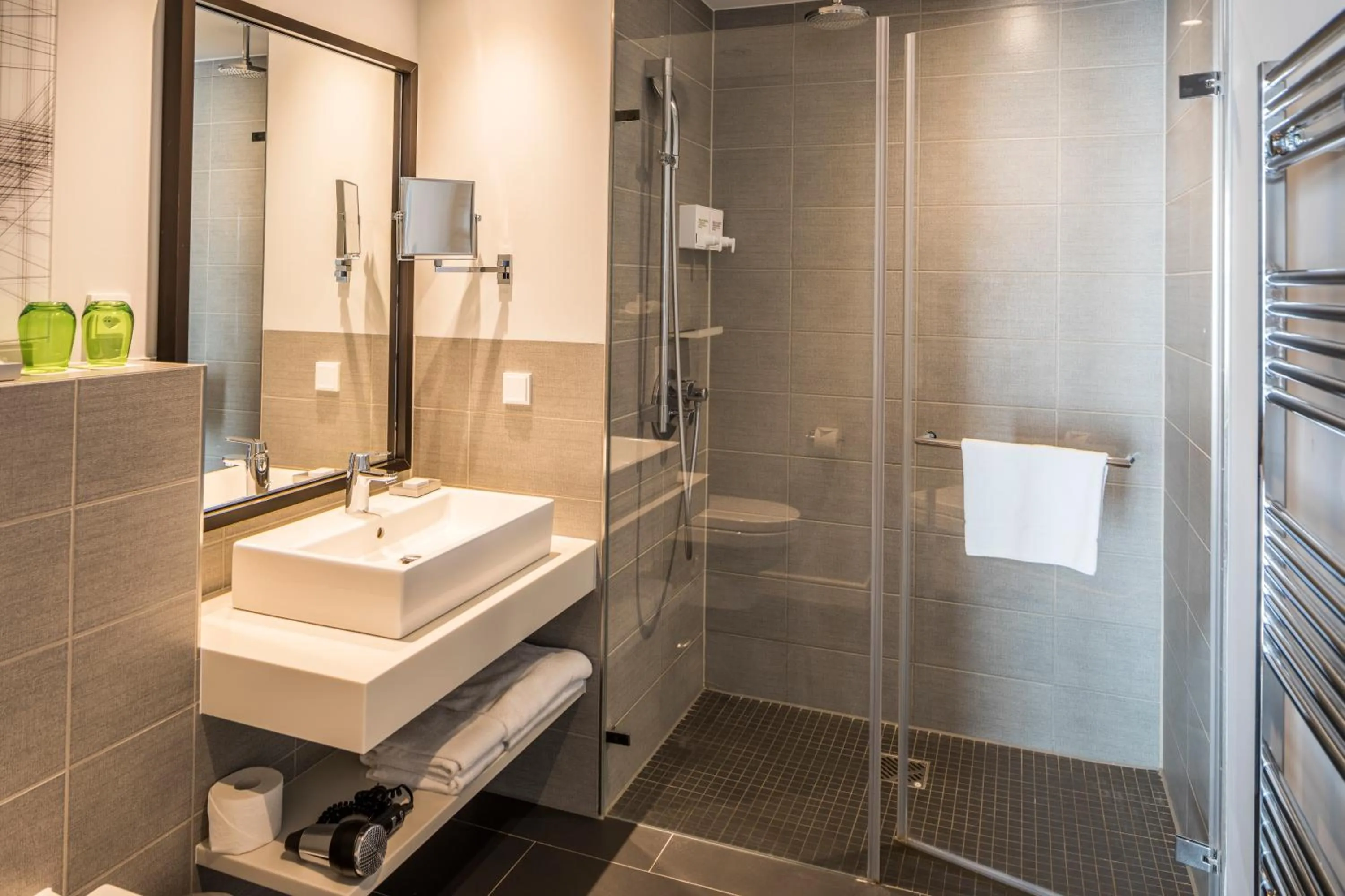 Bathroom in Capri by Fraser, Frankfurt