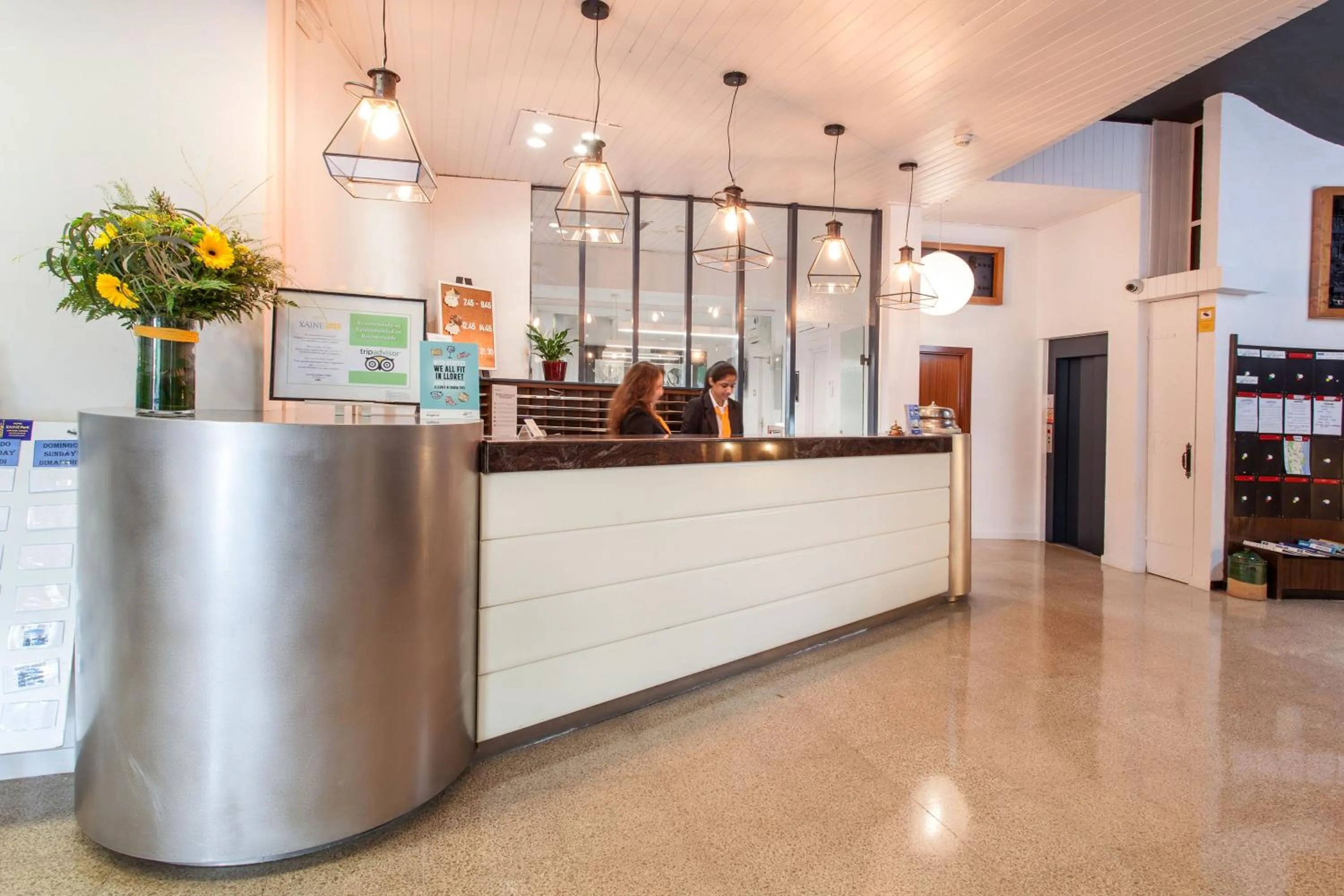 Lobby or reception in Hotel Xaine Park