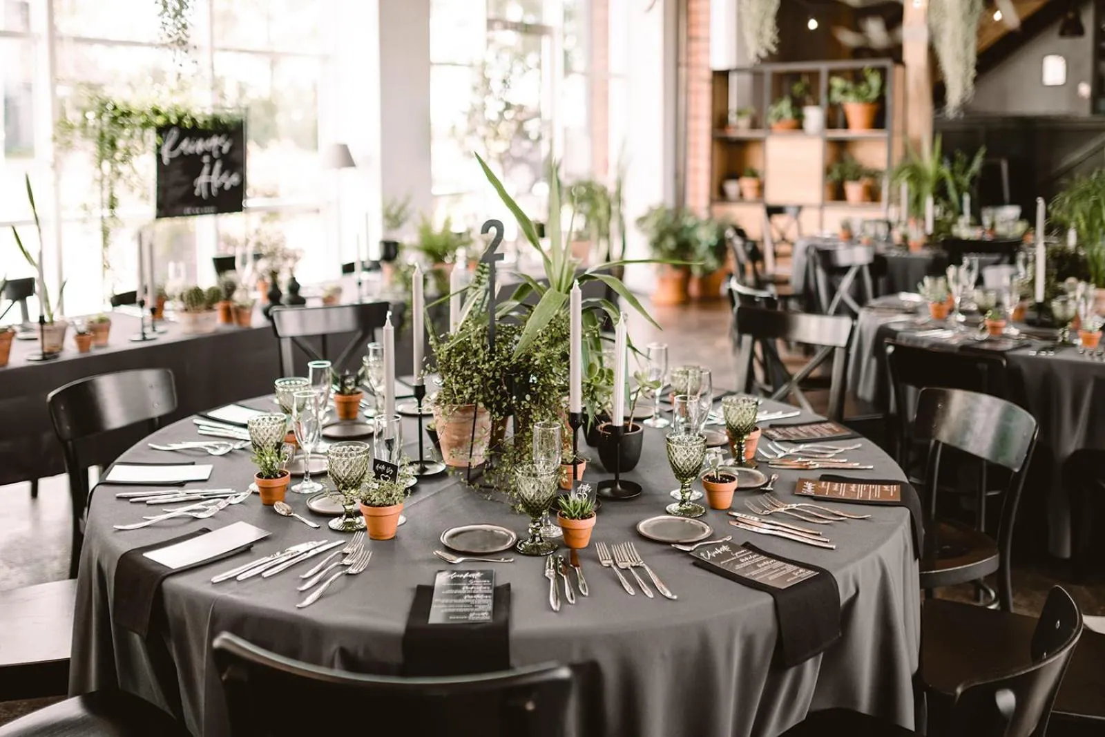 Restaurant/places to eat in Rožmalas