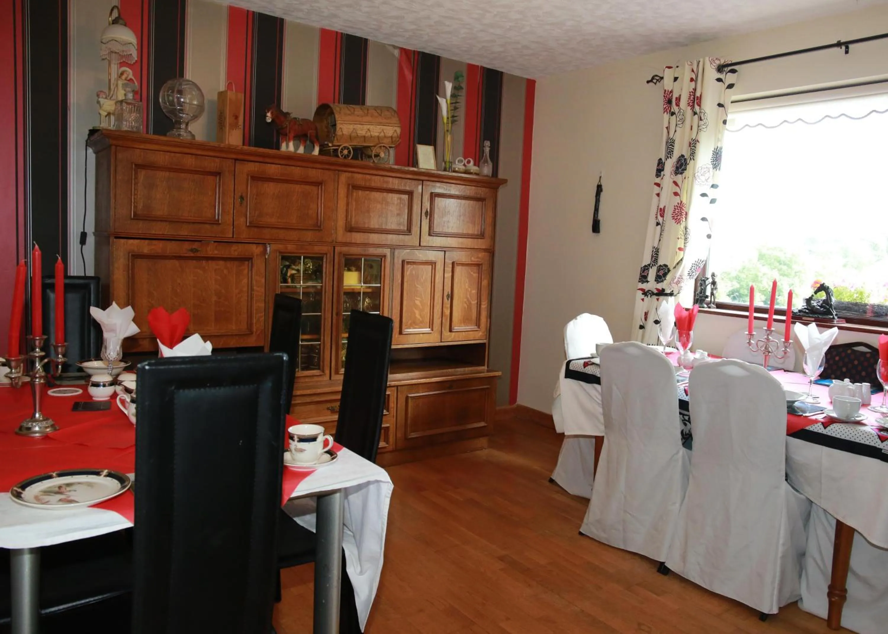 Photo of the whole room in Grangeview House B&B