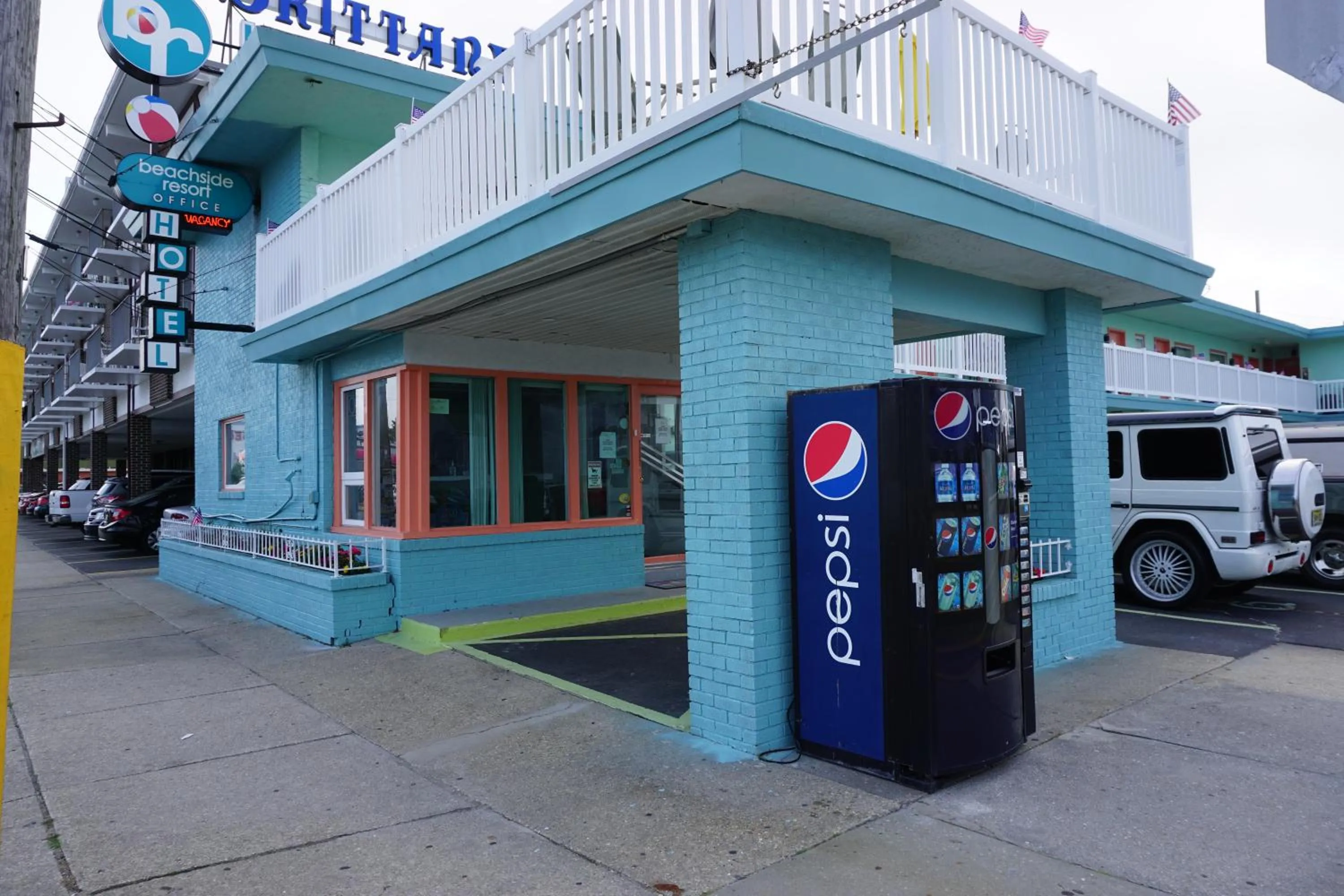 Facade/entrance in Beachside Resort