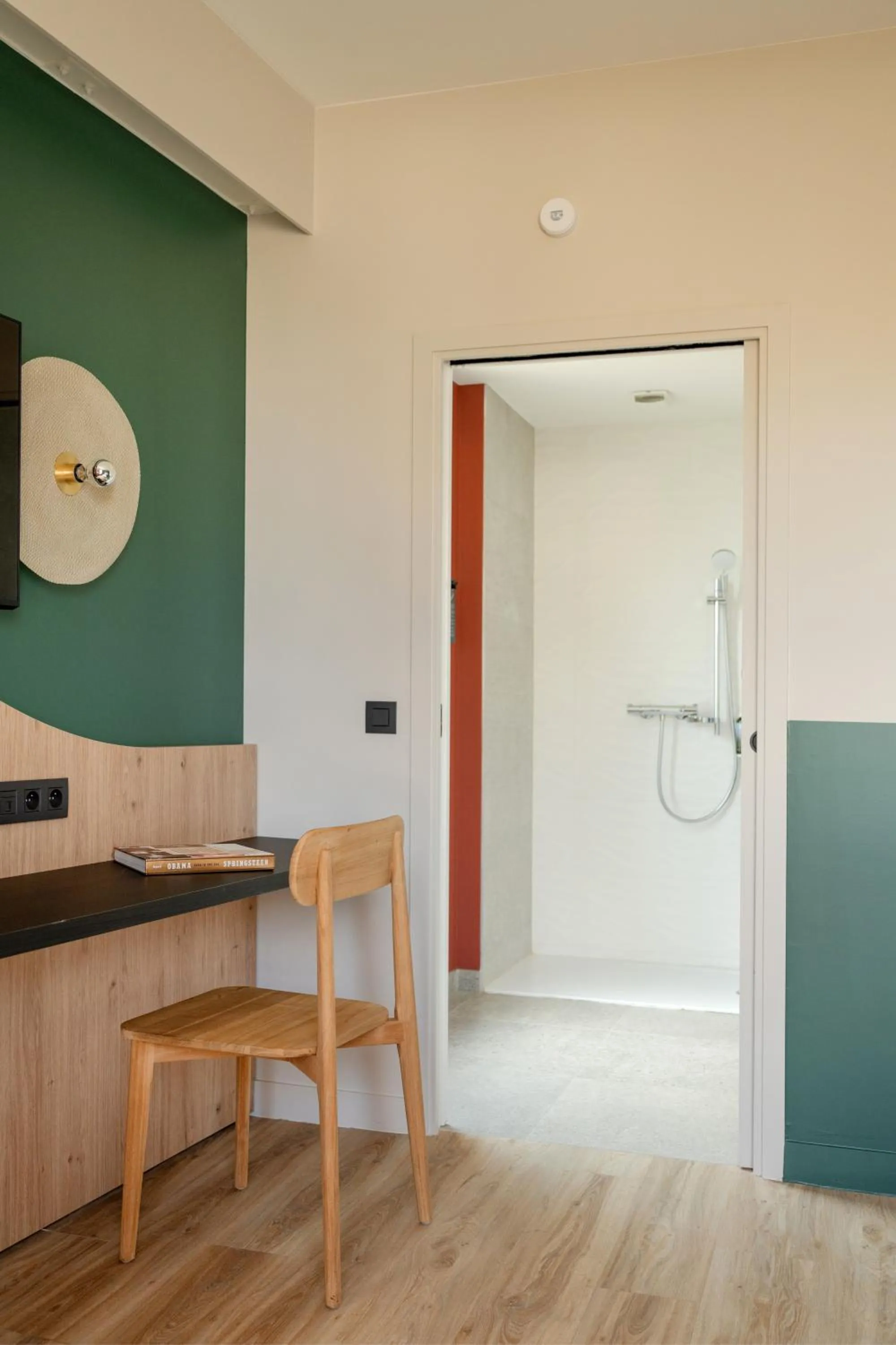 Bathroom in All Suites Hôtel - Paris Pleyel - L'Île Saint Denis