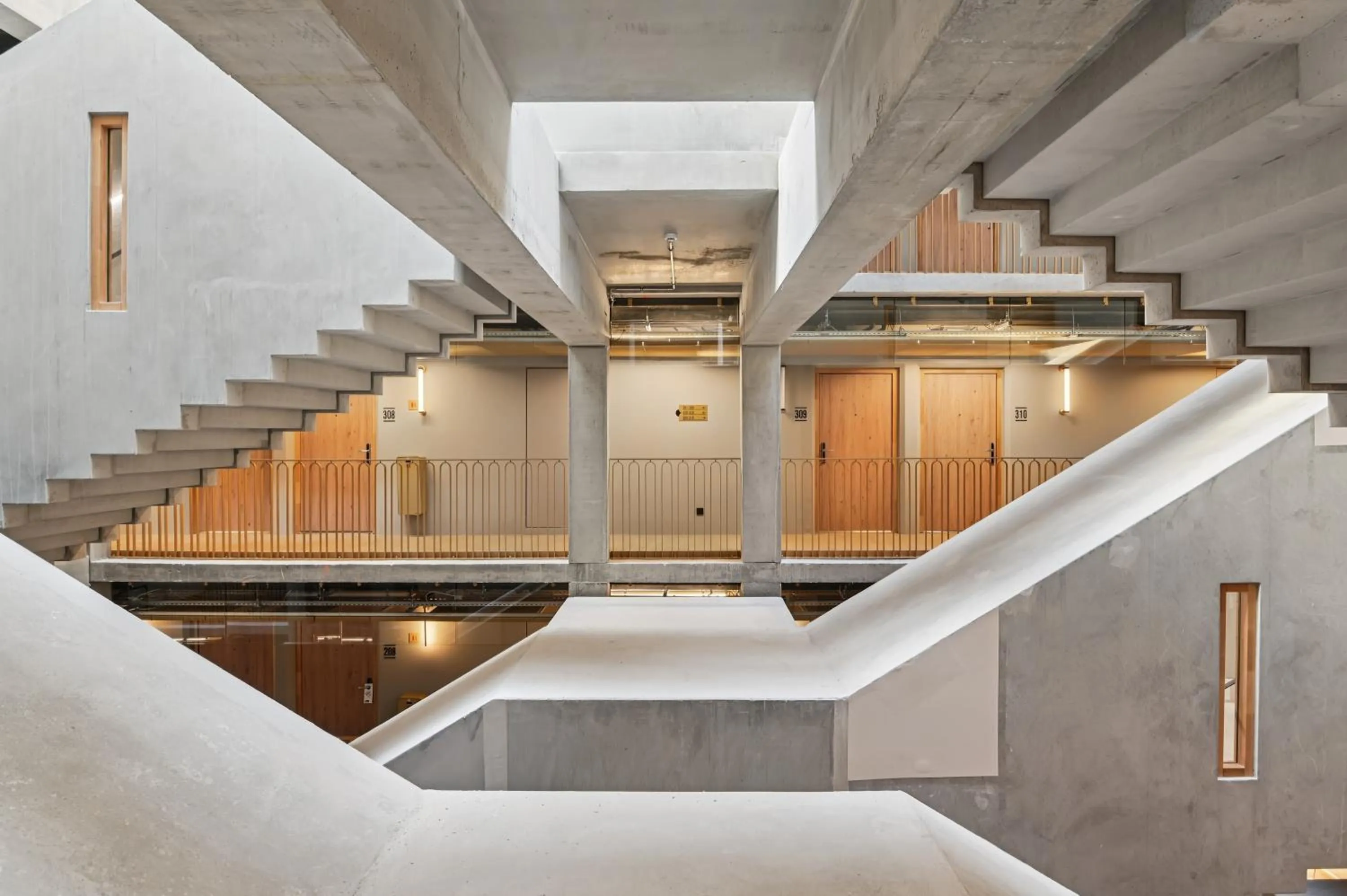 Property building in All Suites Hôtel - Paris Pleyel - L'Île Saint Denis