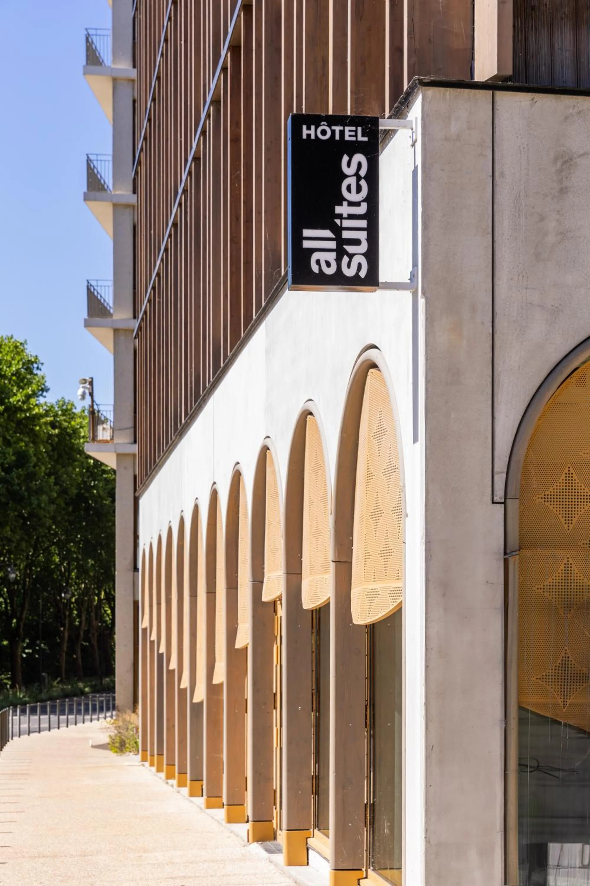 Facade/entrance in All Suites Hôtel - Paris Pleyel - L'Île Saint Denis