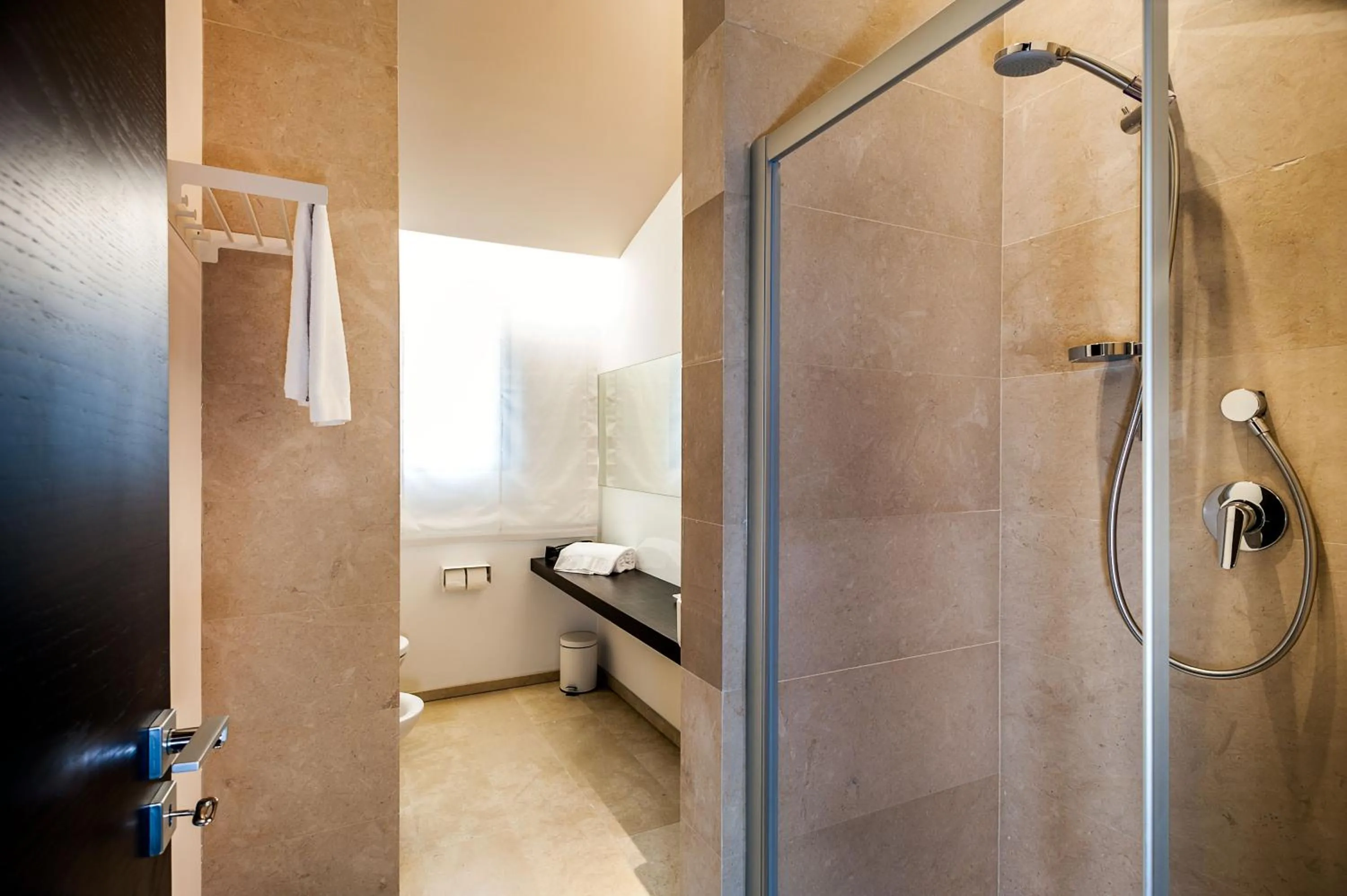 Shower in Ramo d'Aria Etna Boutique Hotel