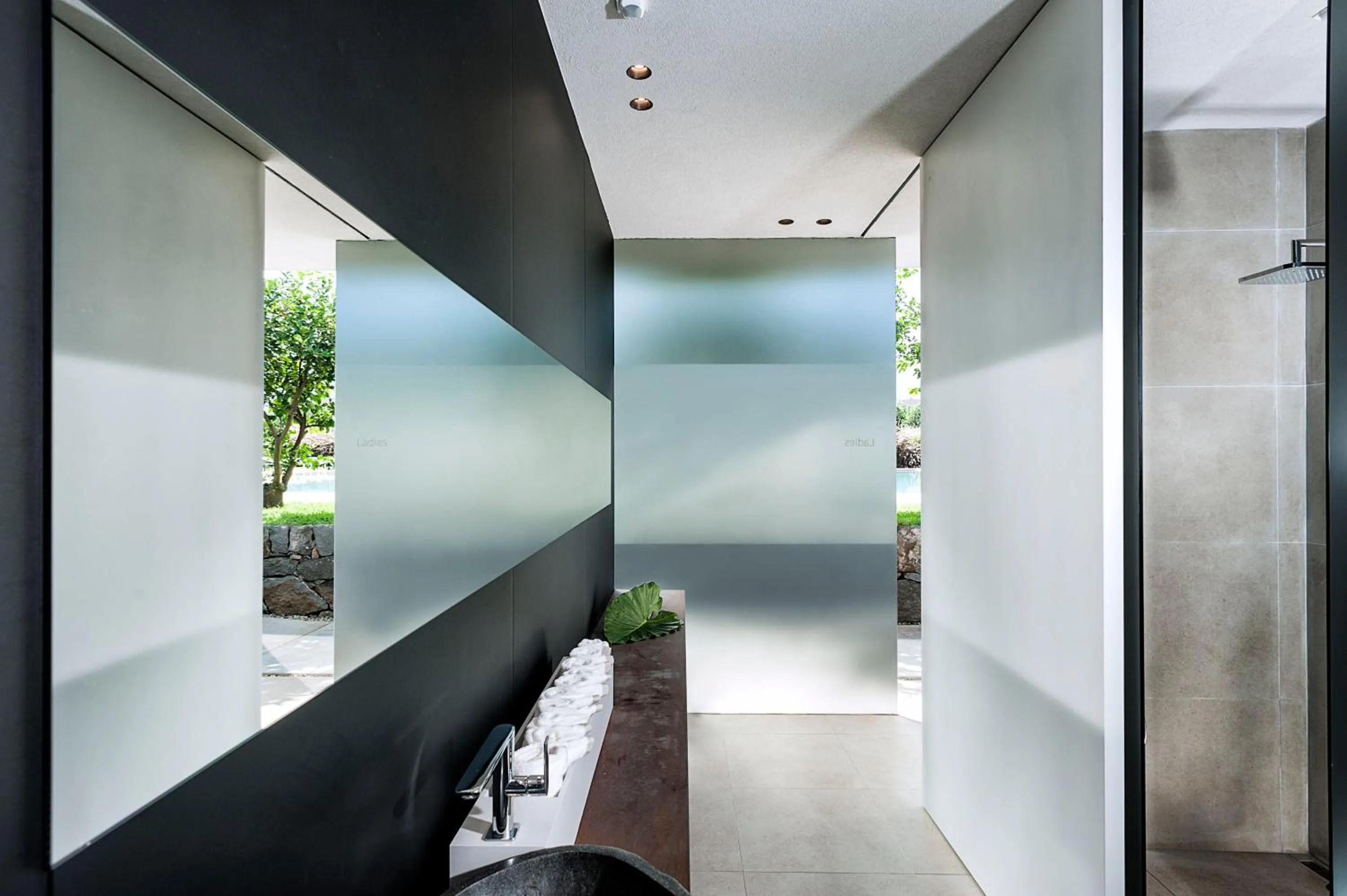 Decorative detail in Ramo d'Aria Etna Boutique Hotel