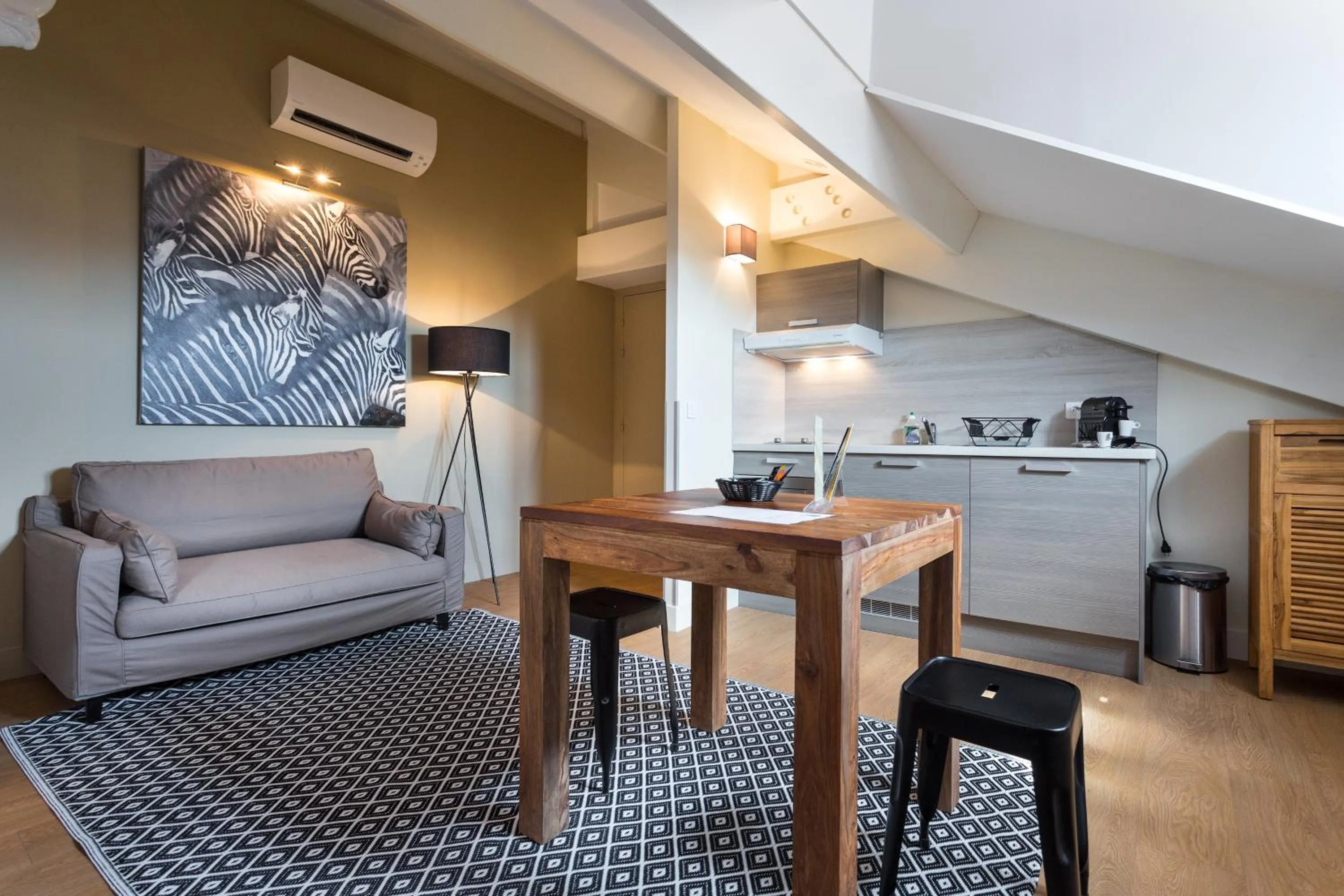 Photo of the whole room in Florella Jean Jaures Apartment