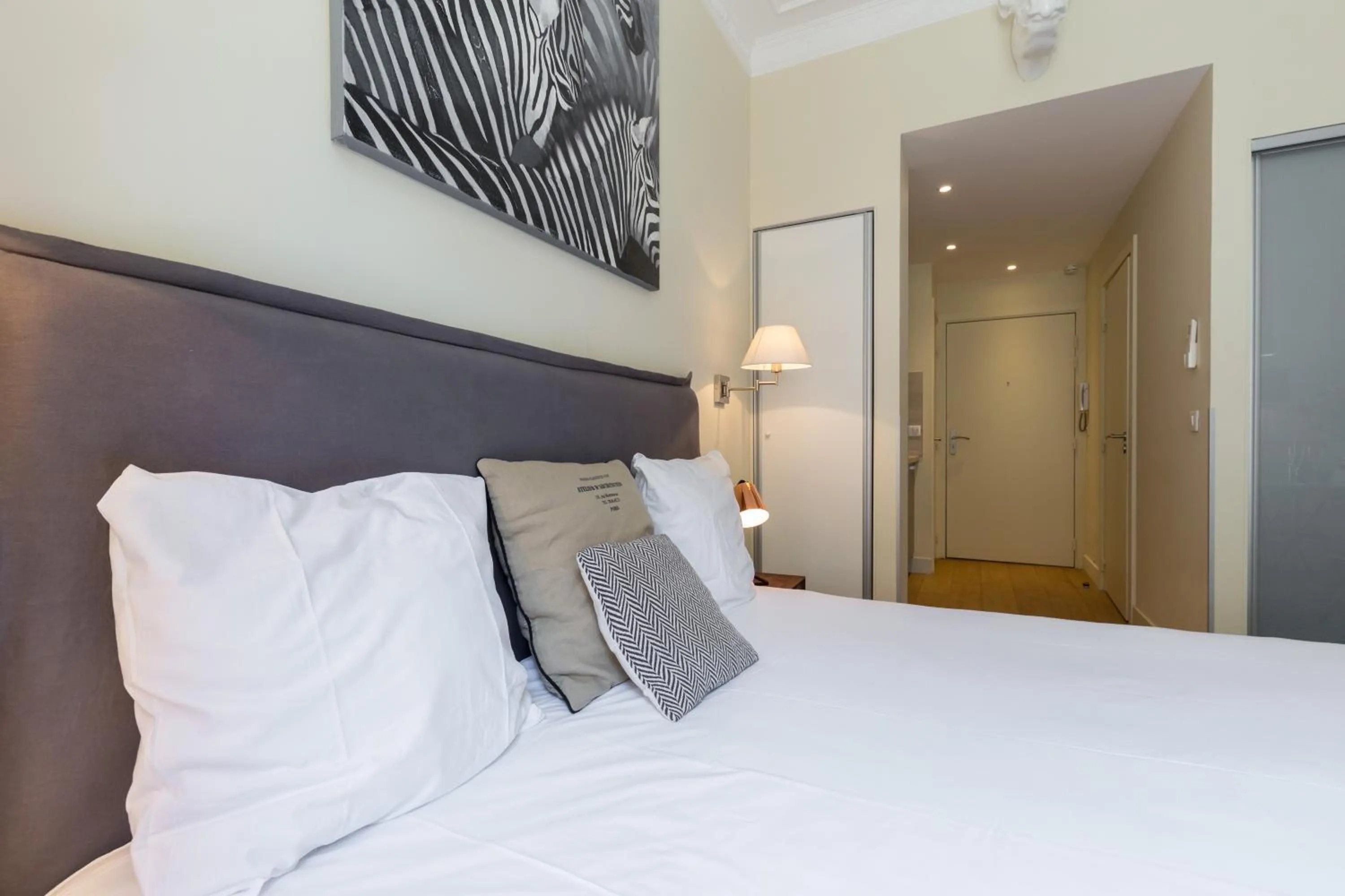 Photo of the whole room, Bed in Florella Jean Jaures Apartment