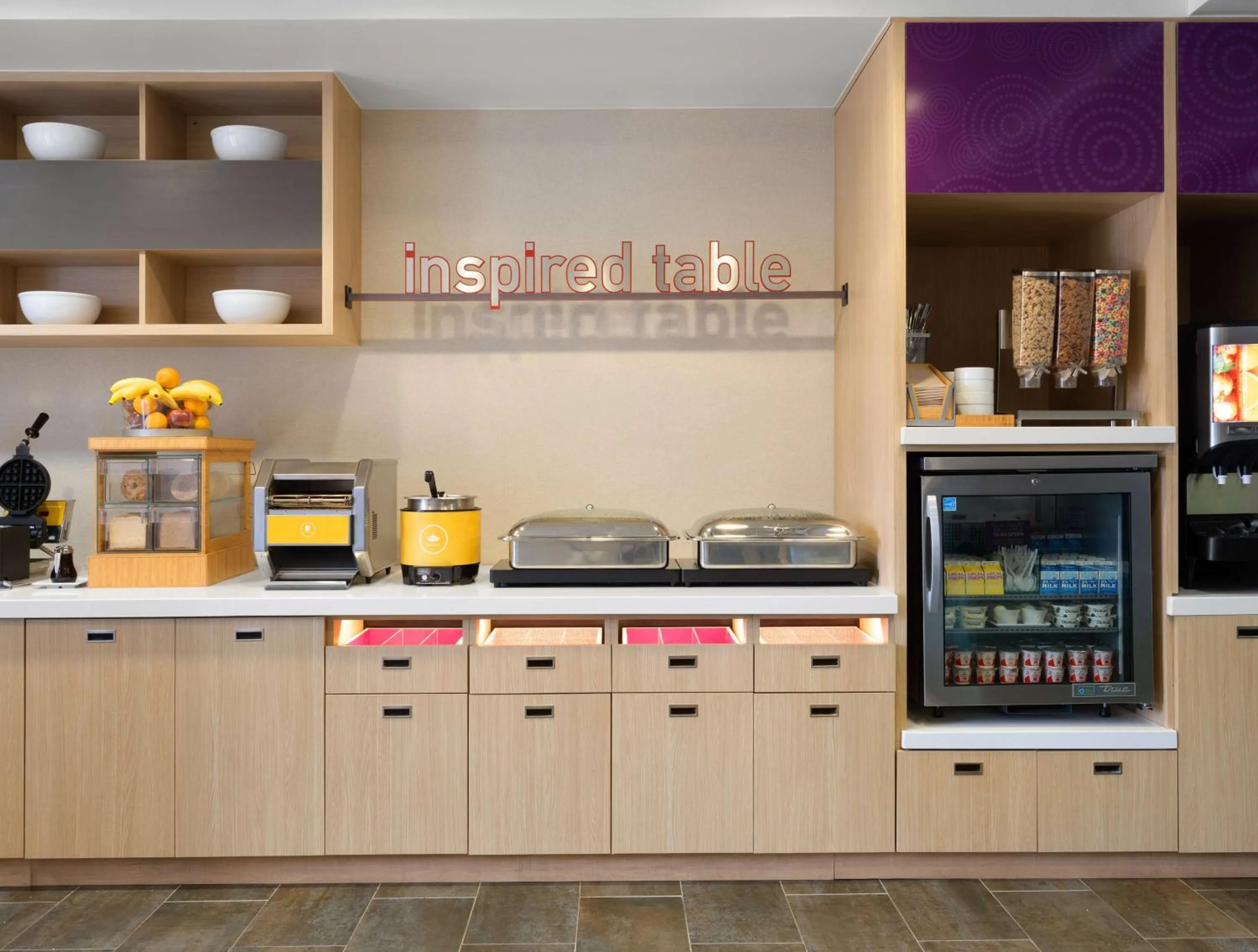 Breakfast in Home2 Suites by Hilton Indianapolis - Keystone Crossing