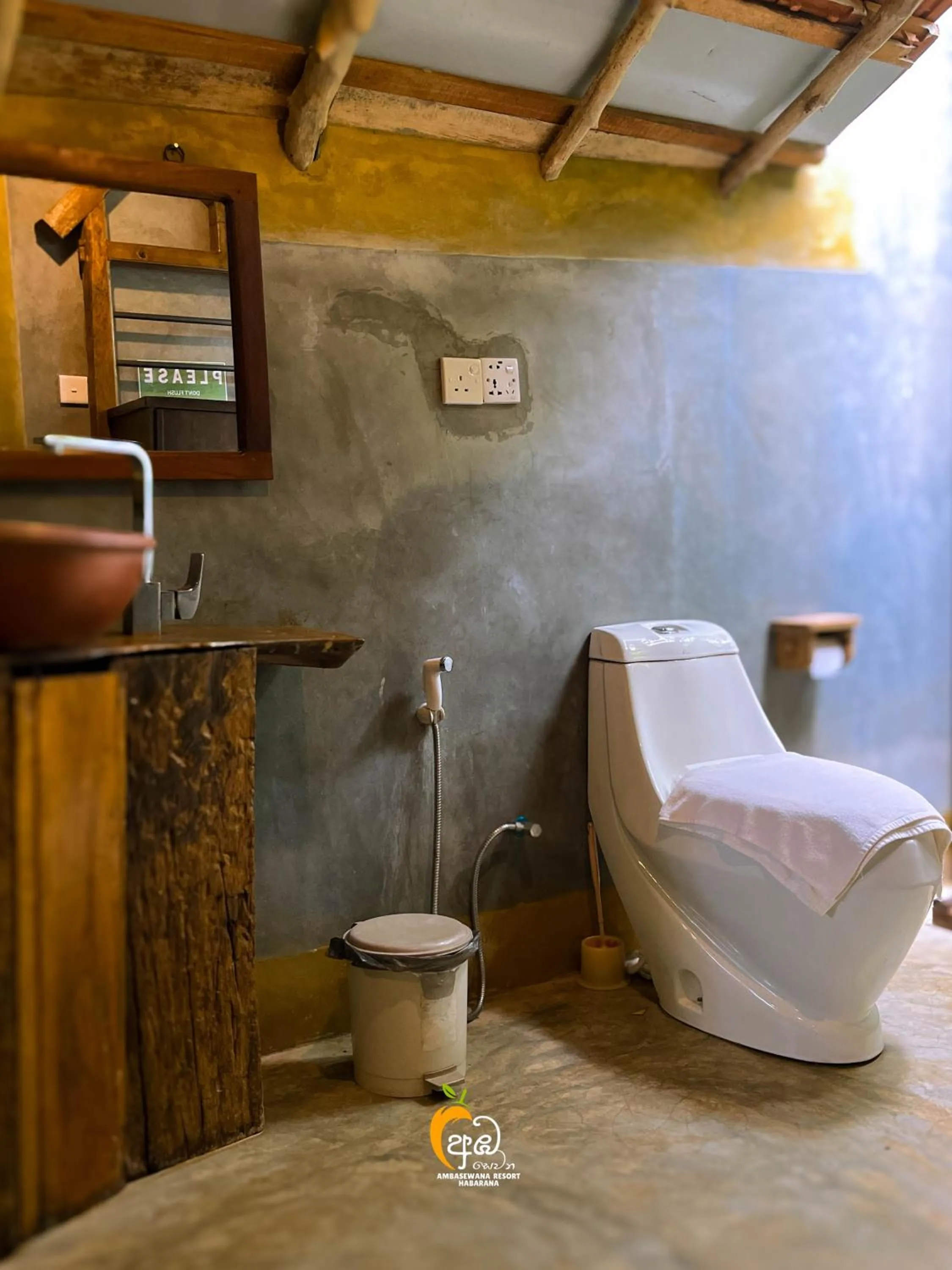 Bedroom in Habarana Tree House Ambasewana Resort