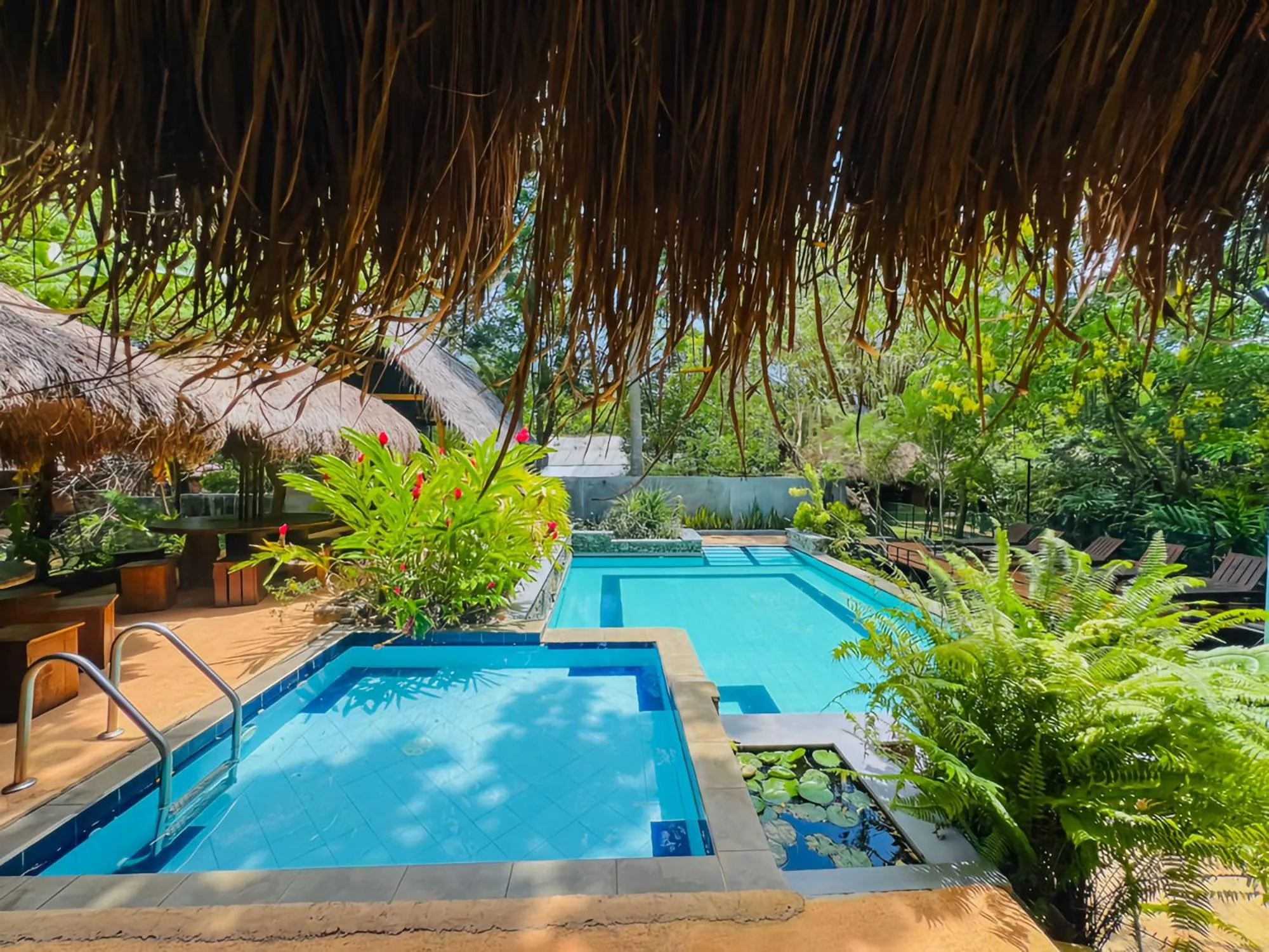 Habarana Tree House Ambasewana Resort