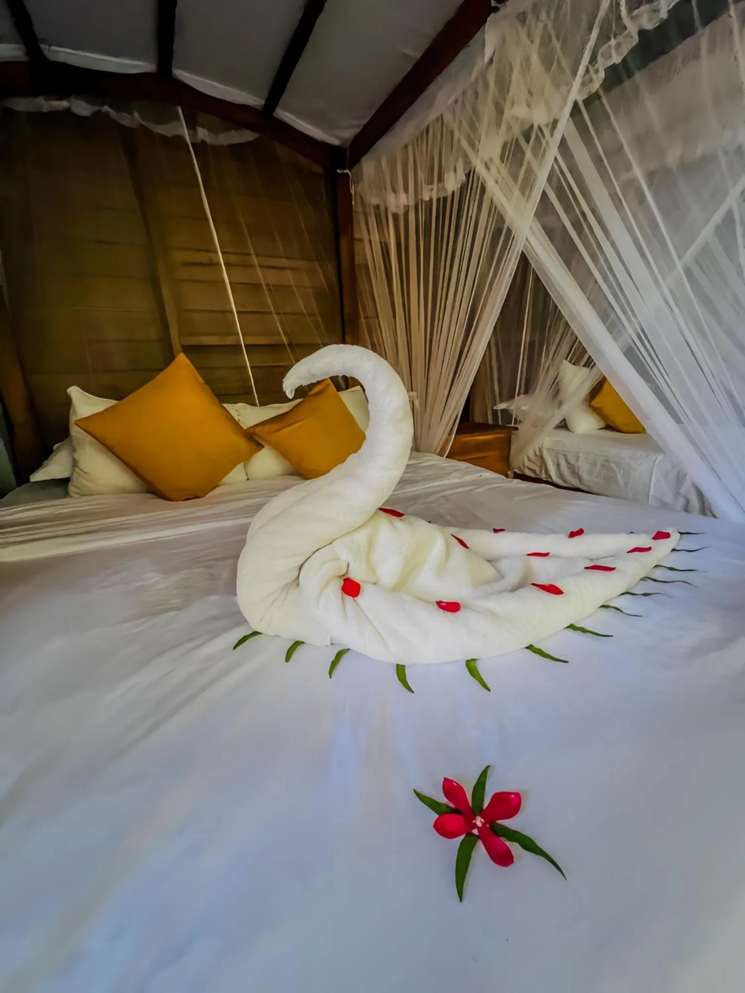 Bed in Habarana Tree House Ambasewana Resort