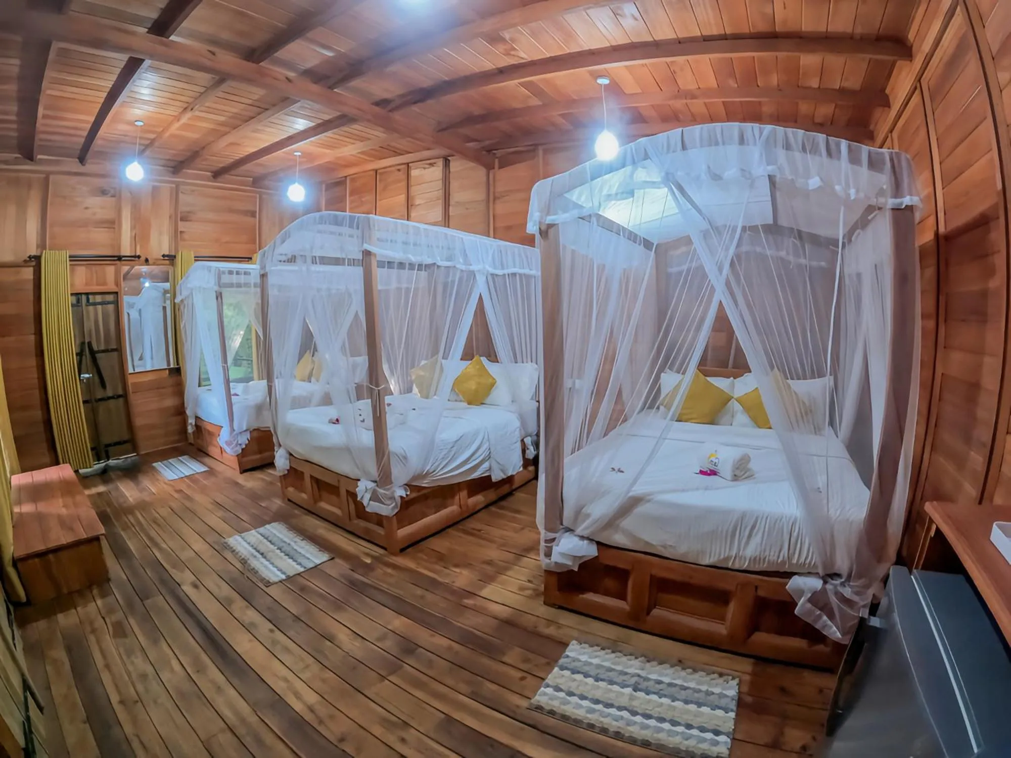 Bed in Habarana Tree House Ambasewana Resort