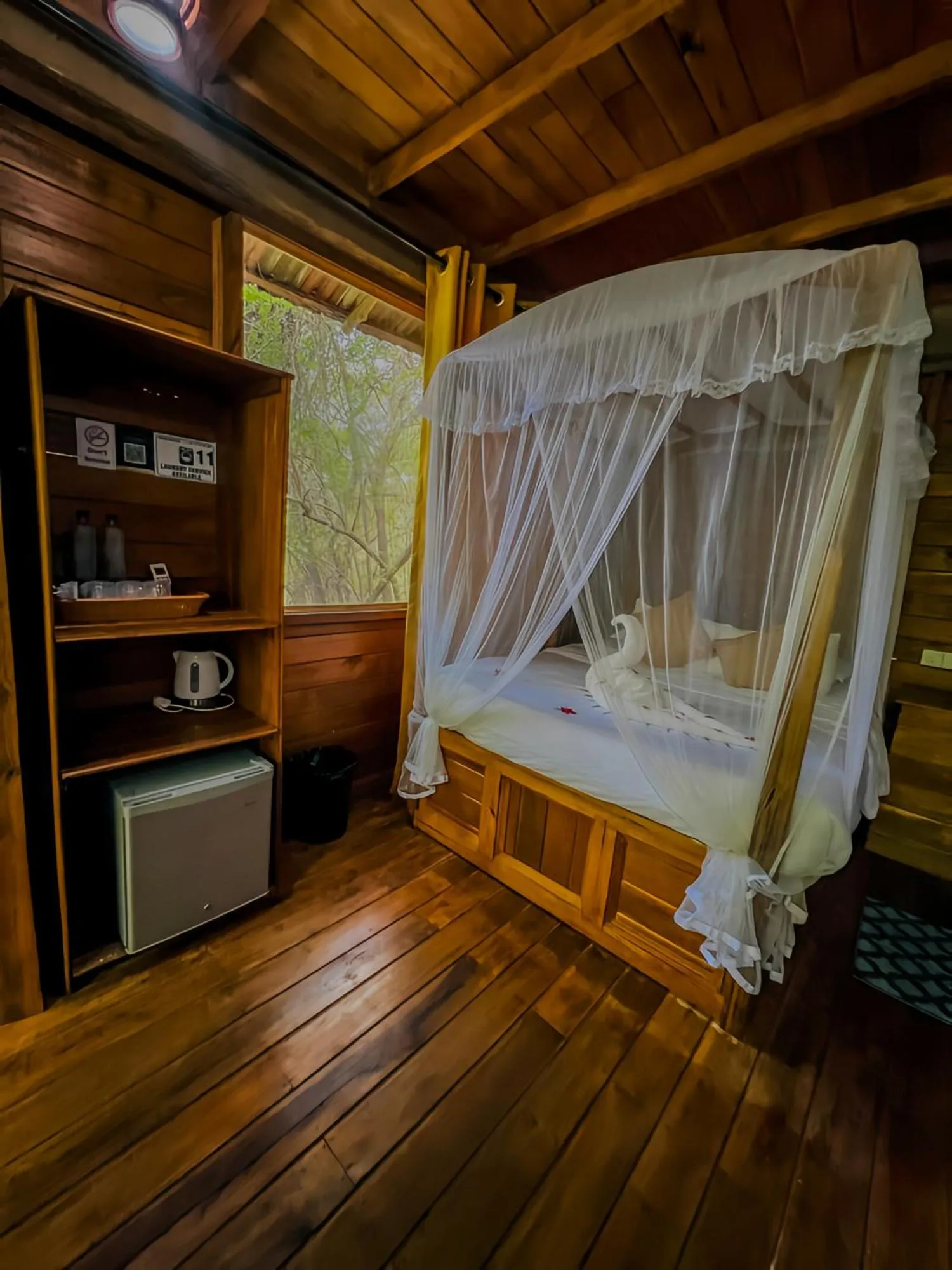 Habarana Tree House Ambasewana Resort