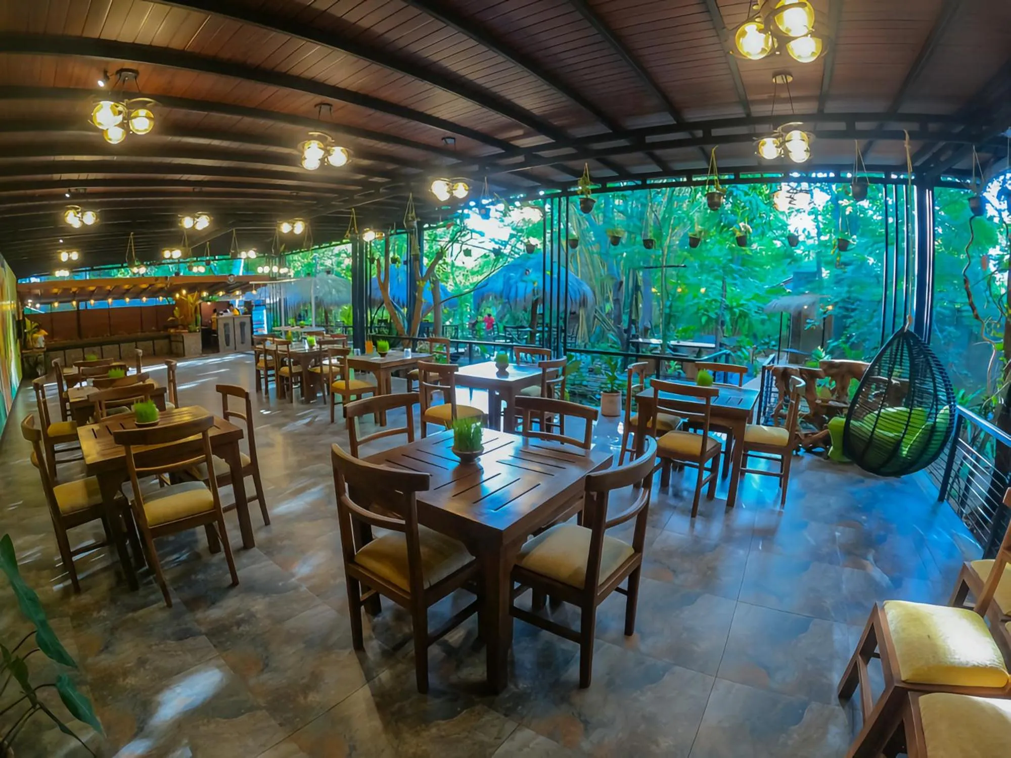 Habarana Tree House Ambasewana Resort