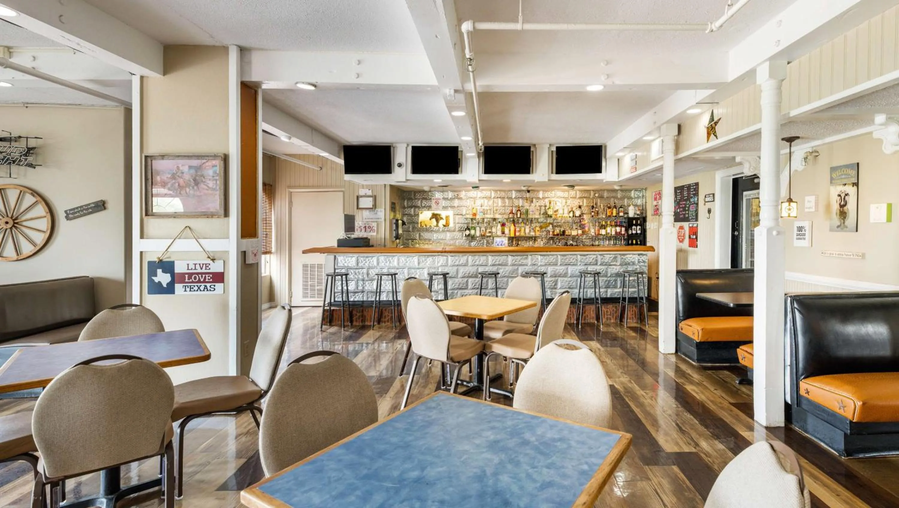 Restaurant/places to eat in Pearl on the Concho