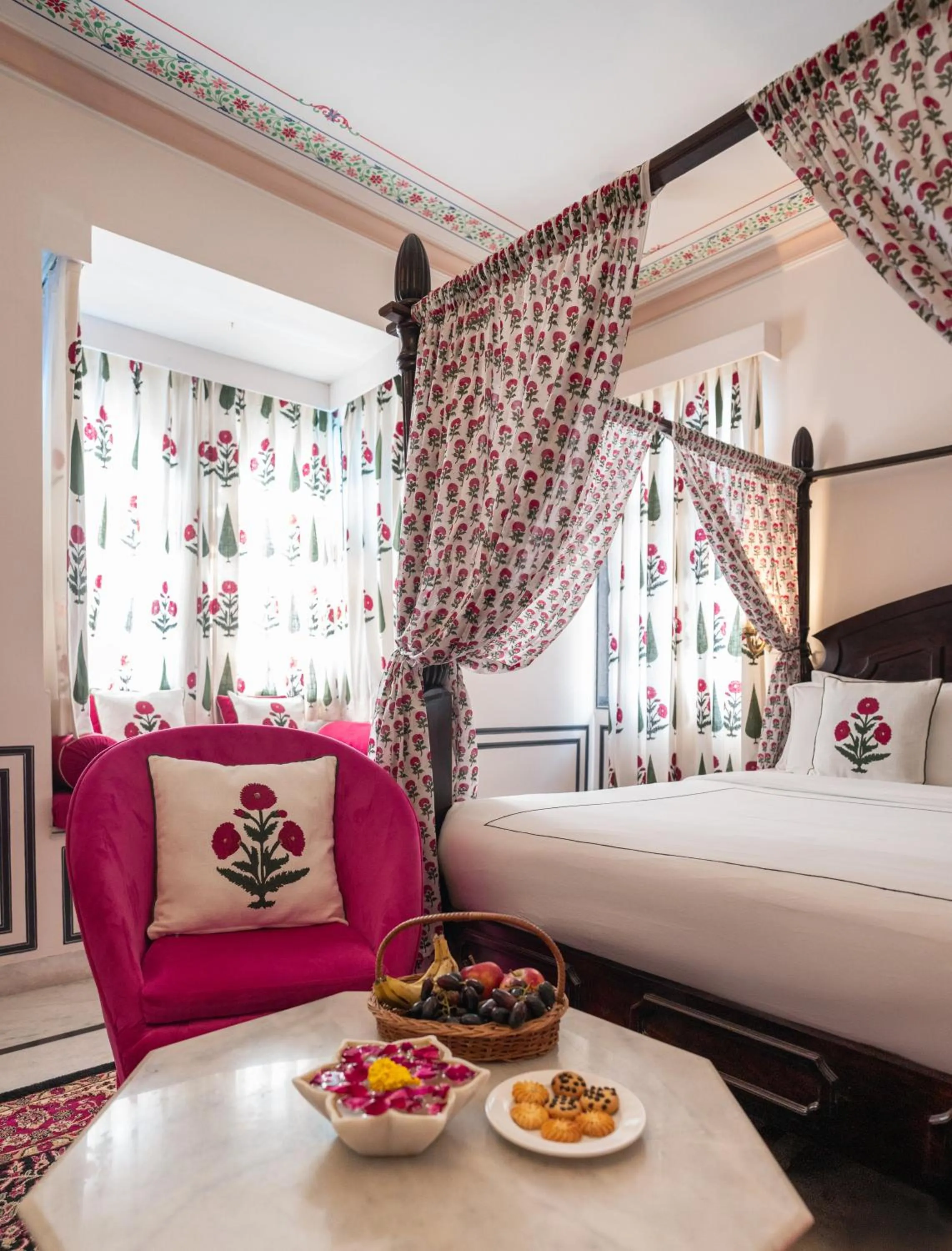 Bed in Kaner Bagh A Heritage Boutique Hotel