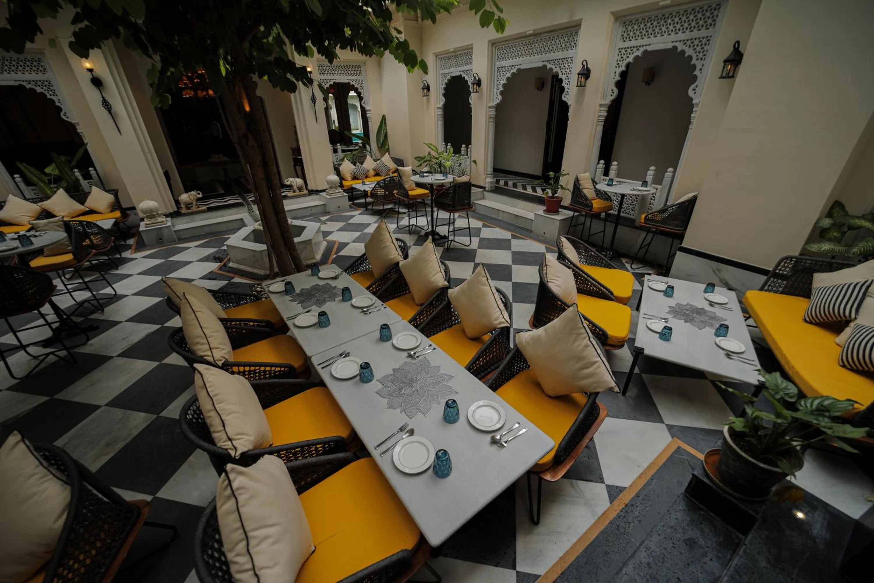 Restaurant/places to eat in Kaner Bagh A Heritage Boutique Hotel