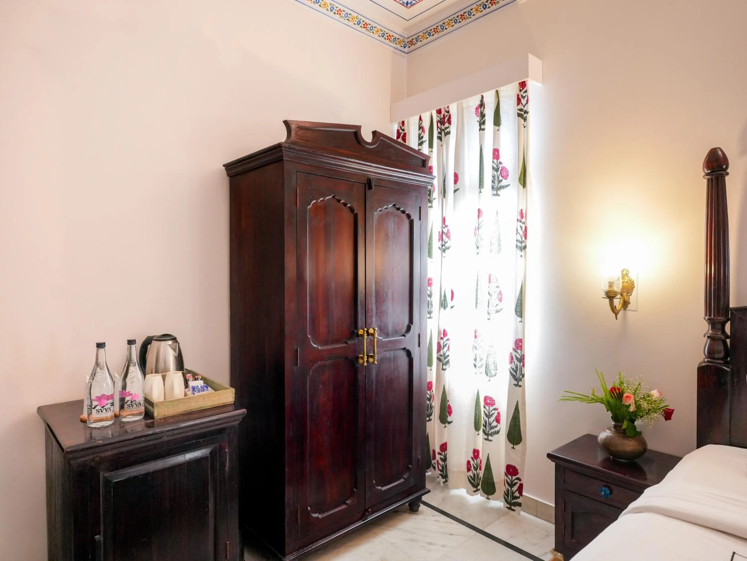 Bed in Kaner Bagh A Heritage Boutique Hotel