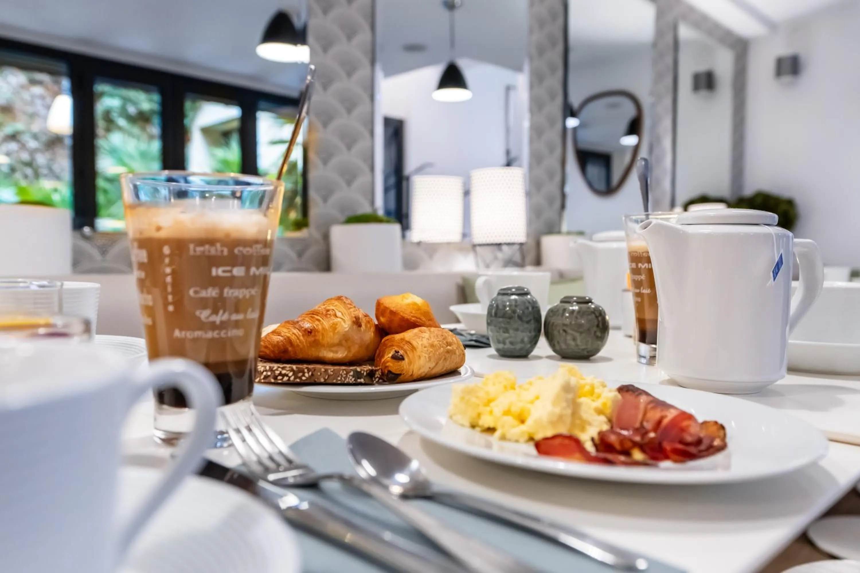 Breakfast in Les 2 Villas