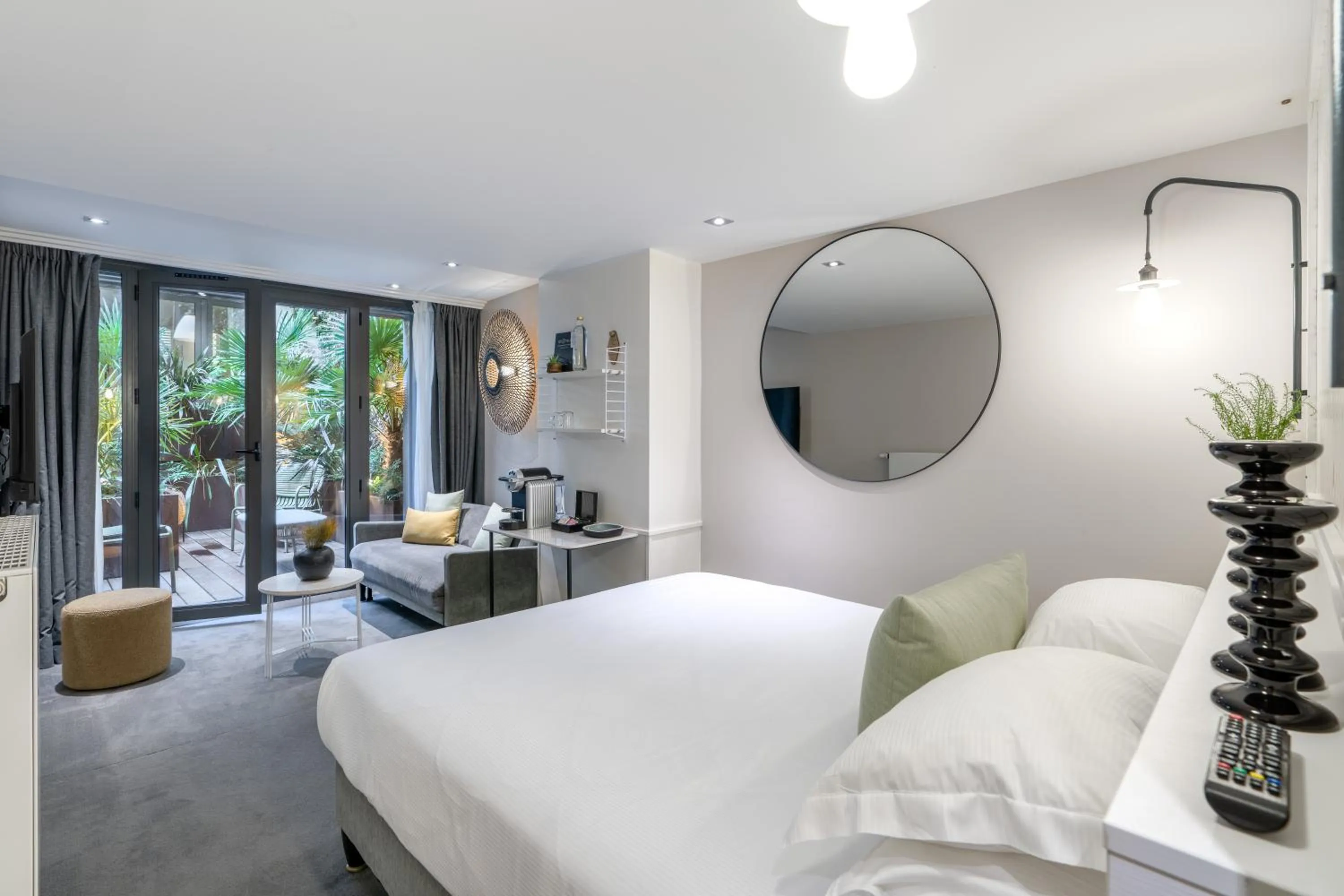 Photo of the whole room, Bed in Les 2 Villas