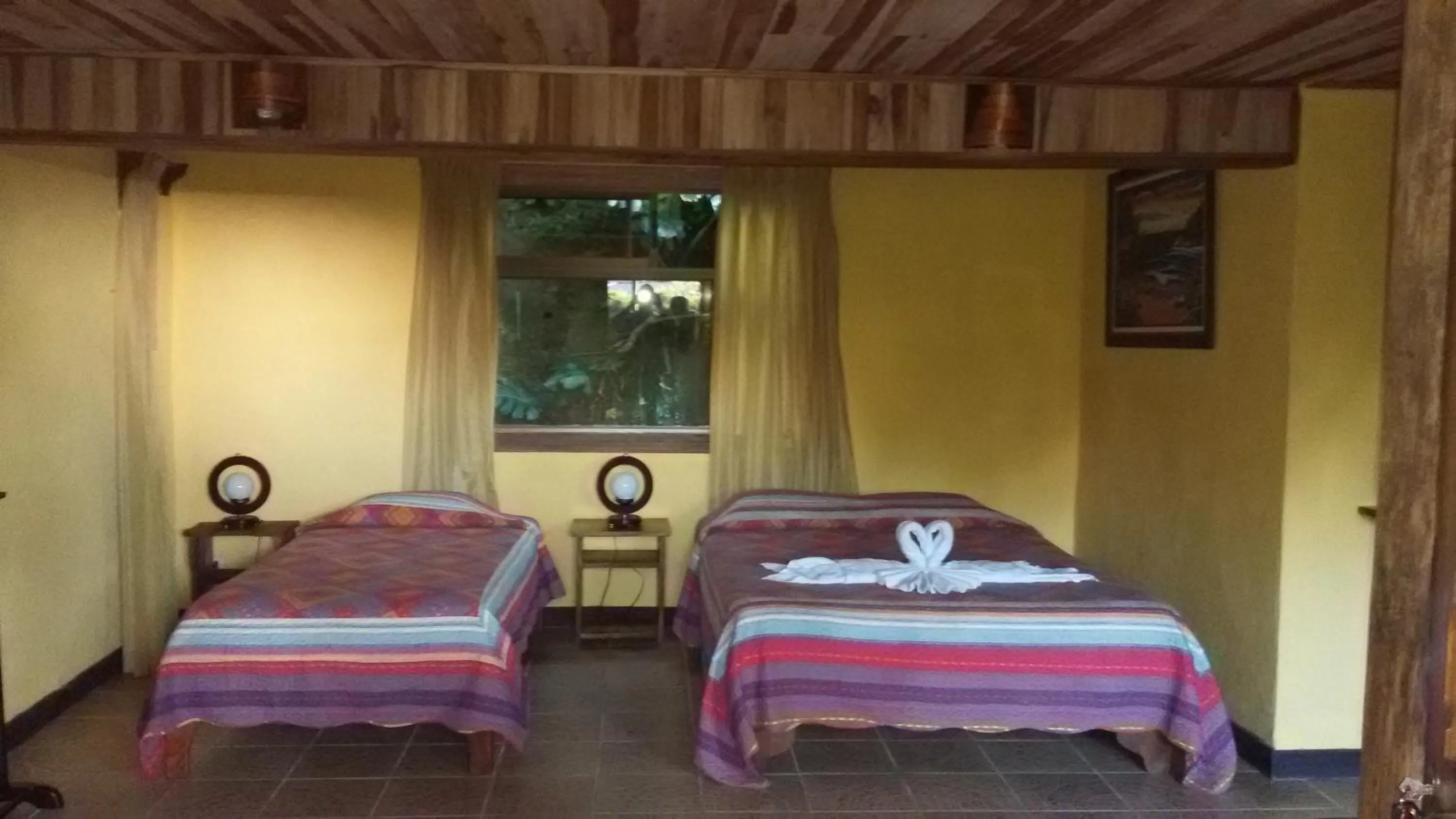 Photo of the whole room, Bed in Historias Lodge