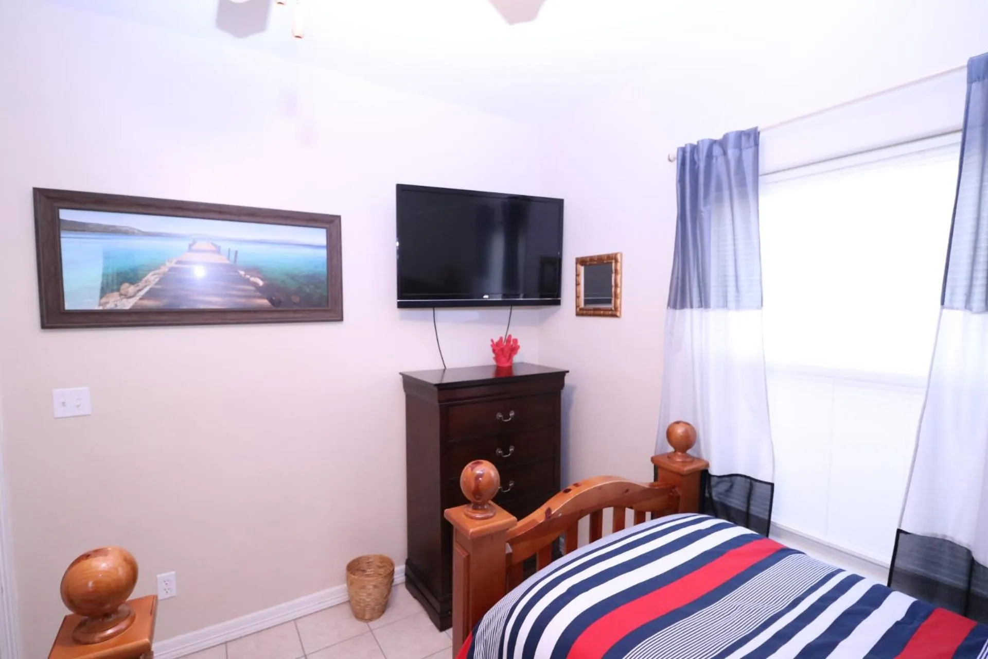 Bedroom in Los Cabos III Condominiums