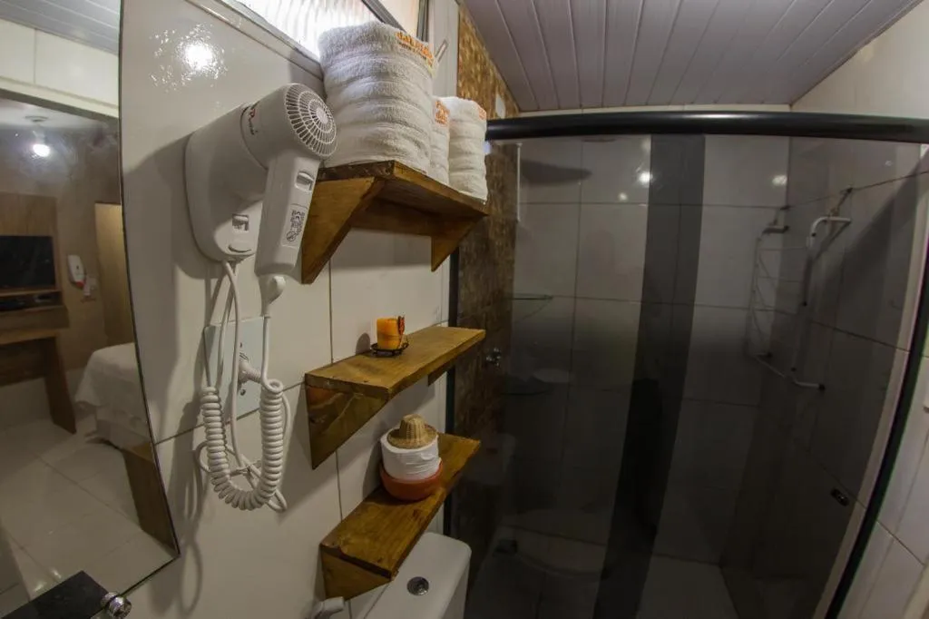 Shower in Pousada da Leide