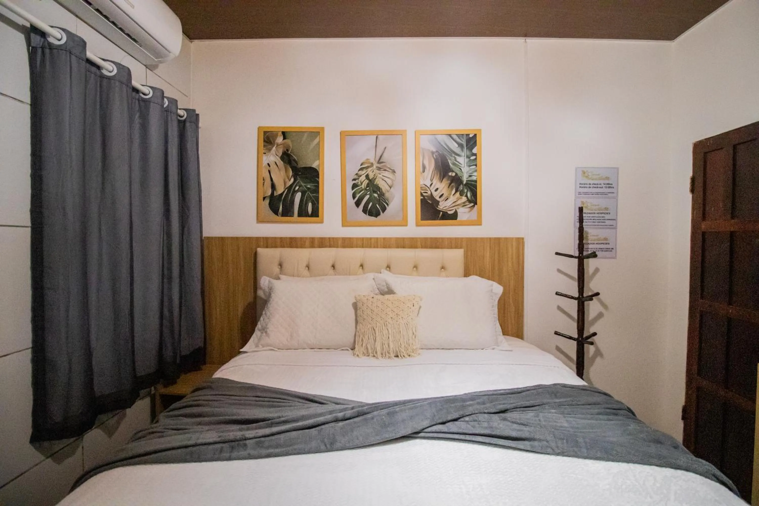 Bed in Pousada da Leide