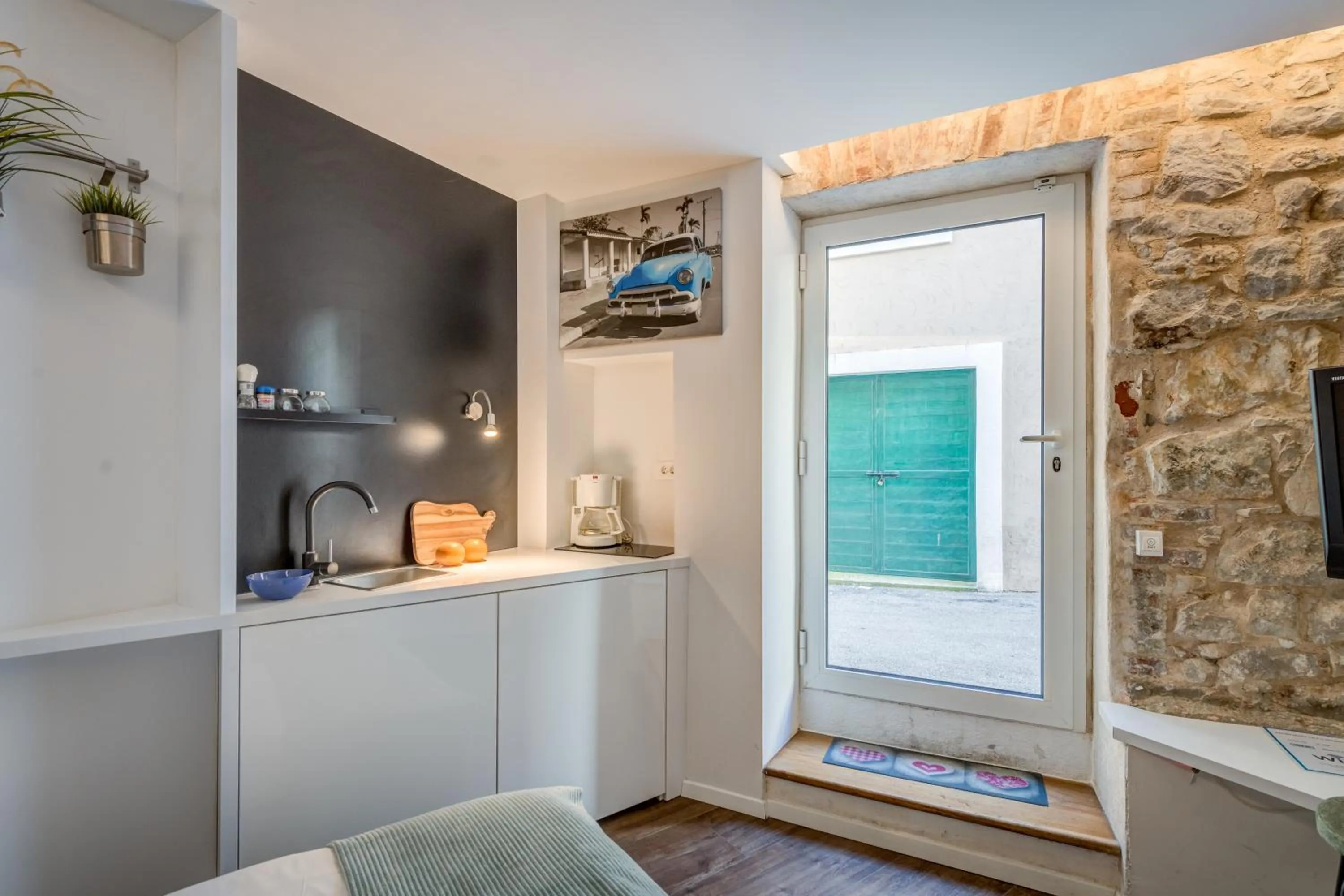 TV and multimedia in Versi & Note Luxury Rooms