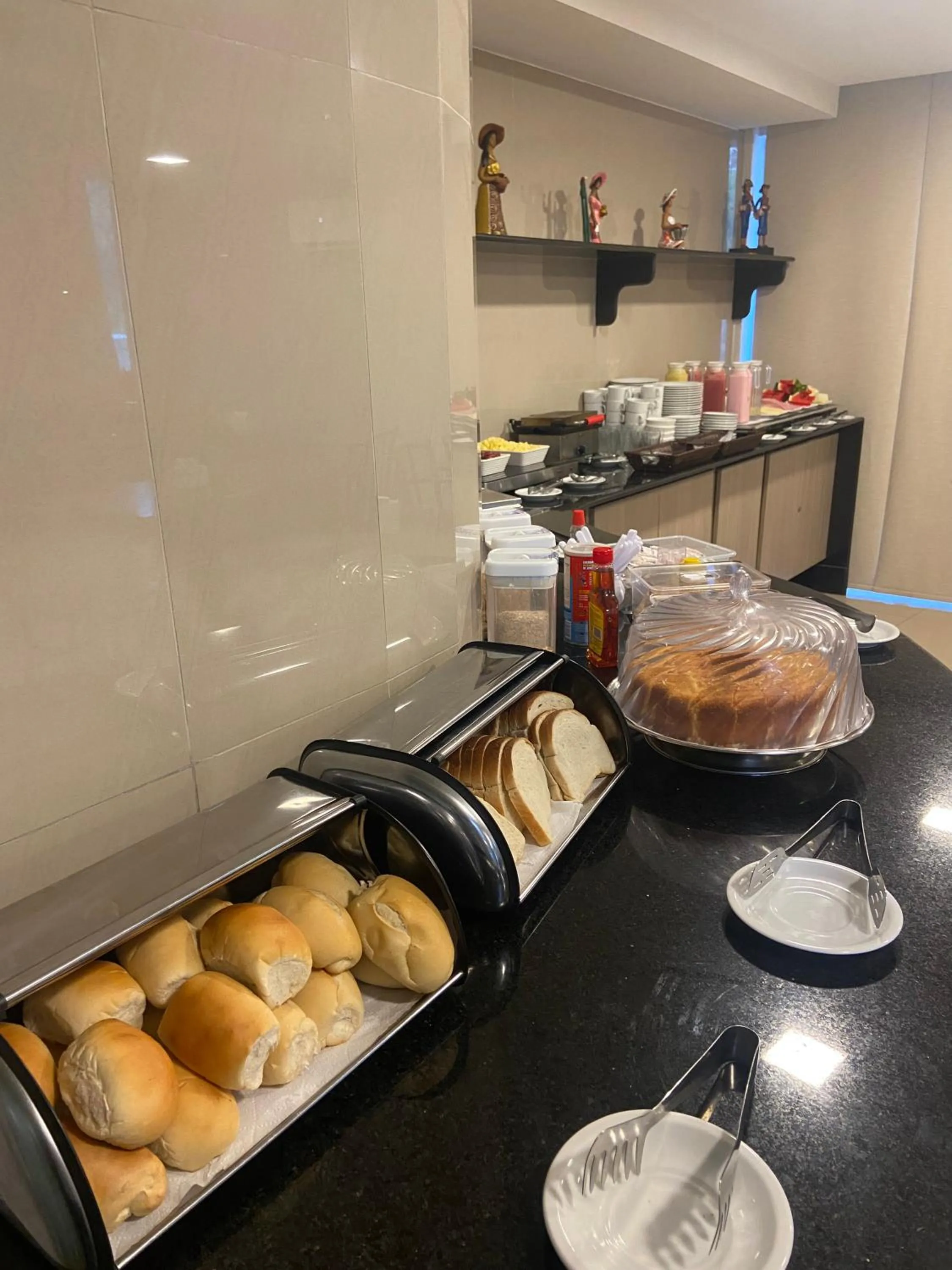 Breakfast in Hotel Enseada Aeroporto