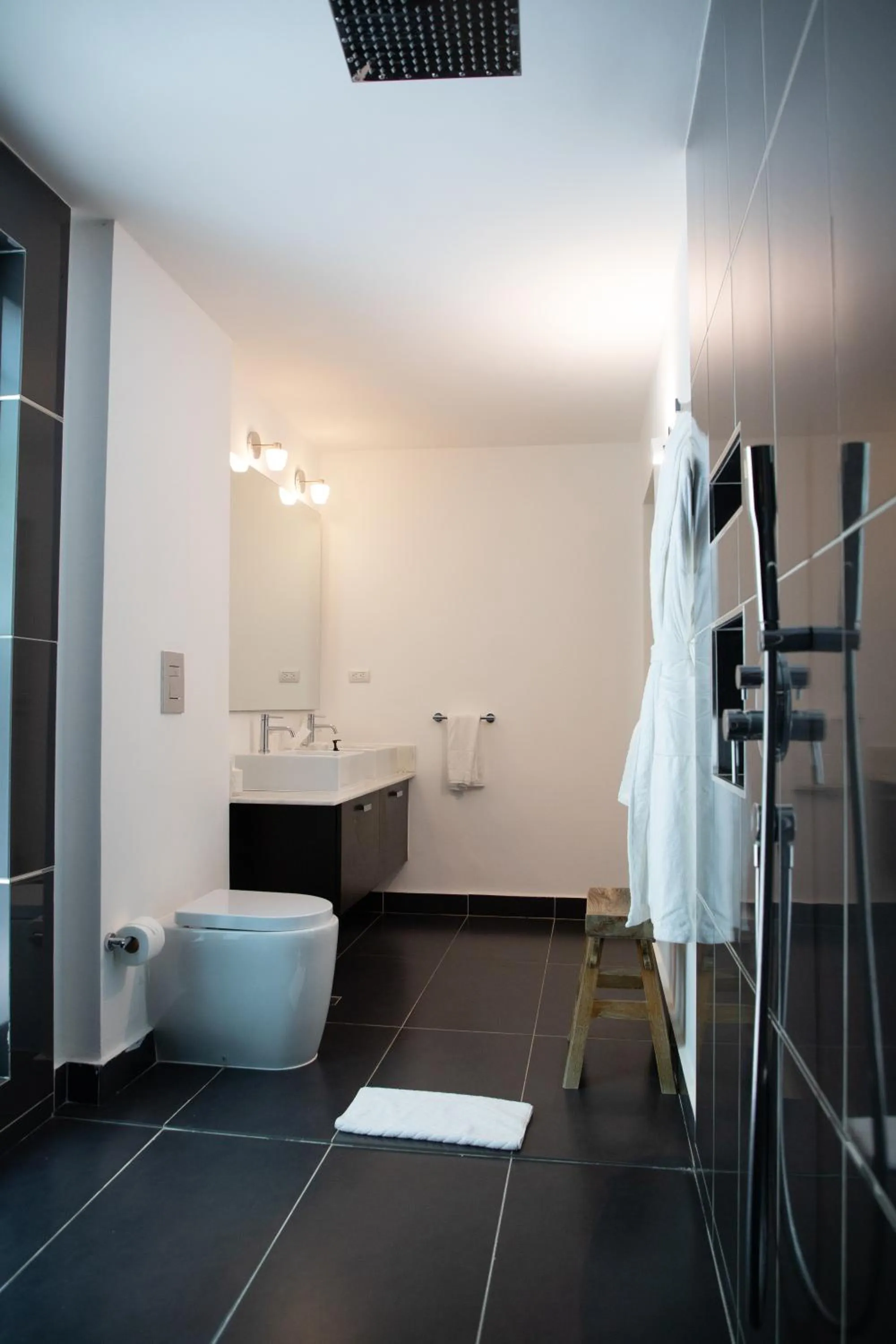 Shower in The Ocean Club, a Luxury Collection Resort, Costa Norte