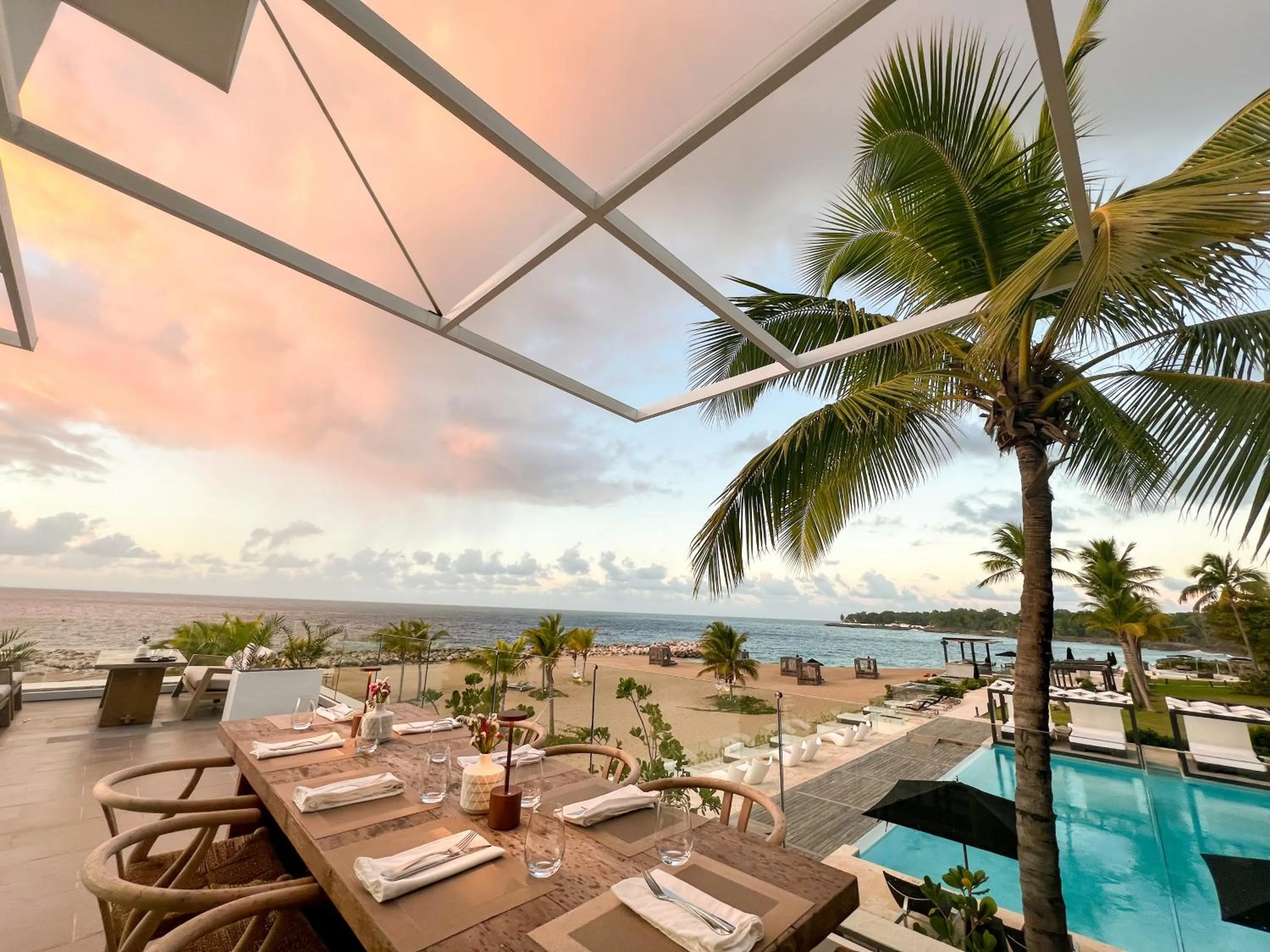 Restaurant/places to eat in The Ocean Club, a Luxury Collection Resort, Costa Norte