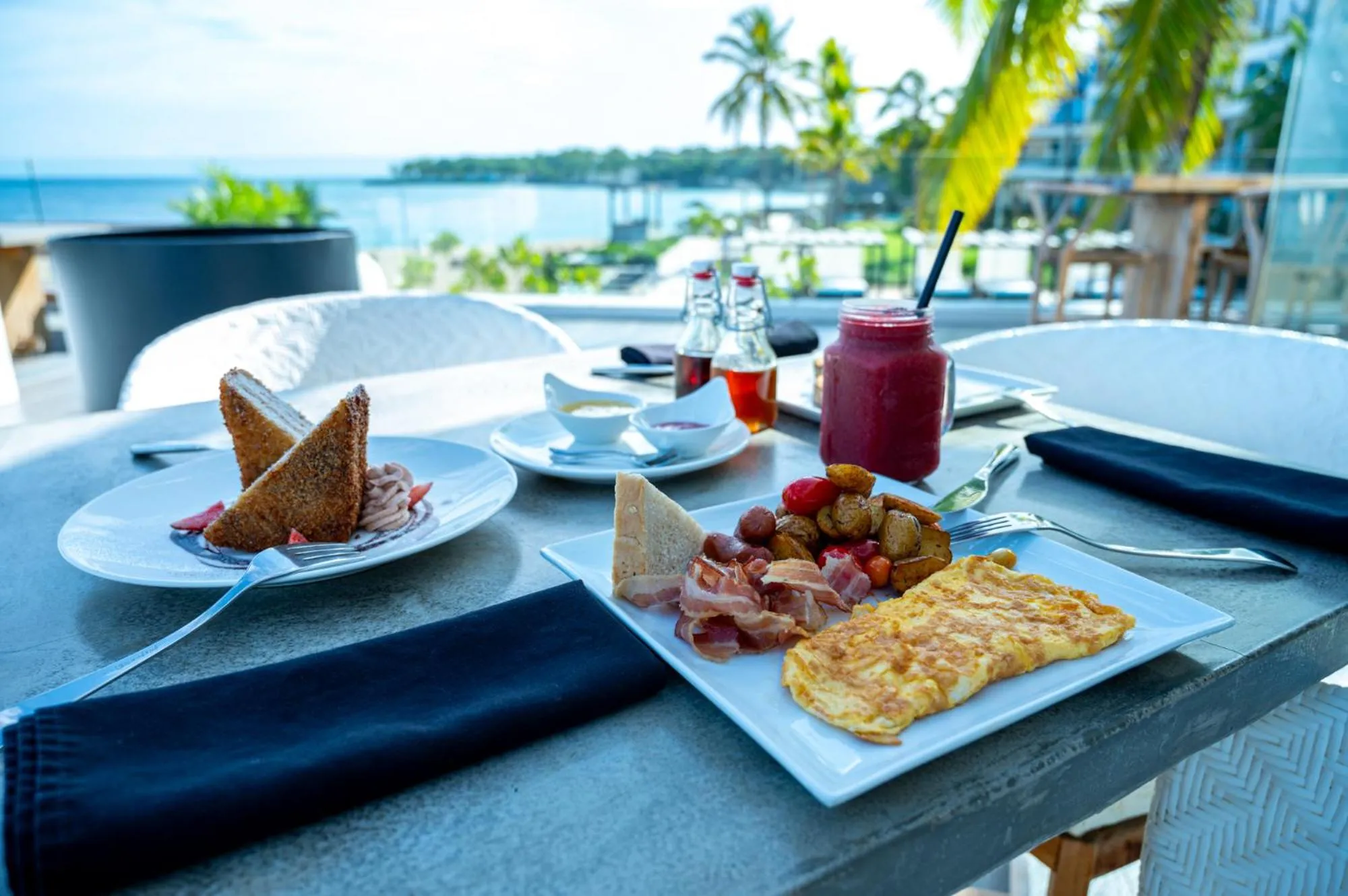 Breakfast in The Ocean Club, a Luxury Collection Resort, Costa Norte