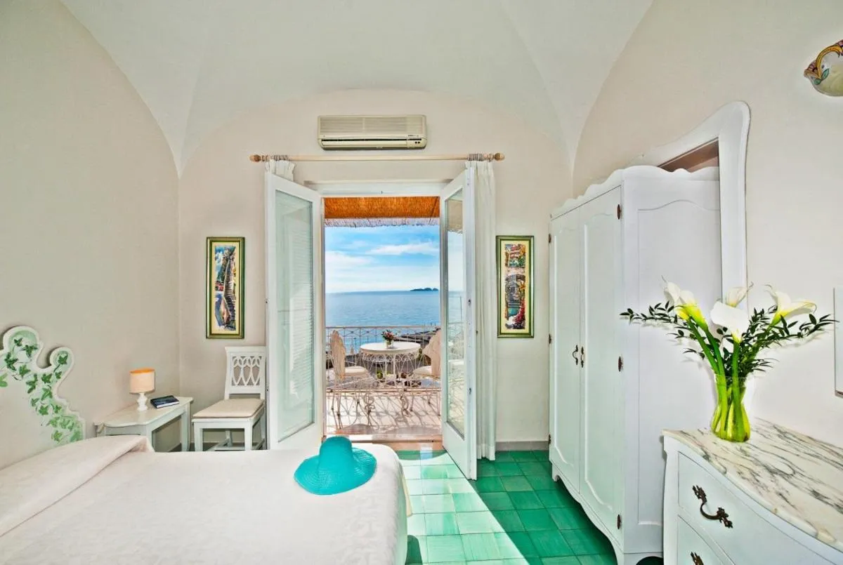 Bed in Villa La Tartana