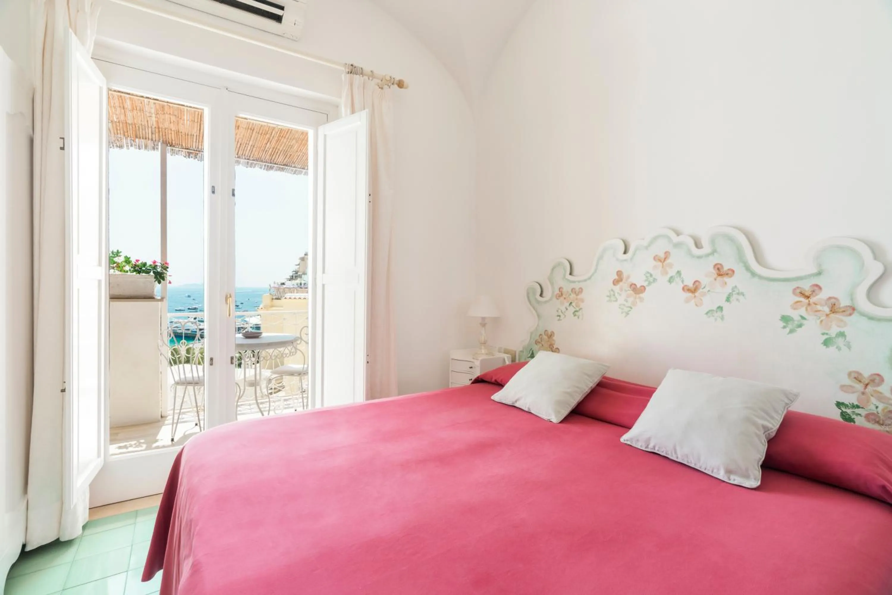 Bed in Villa La Tartana