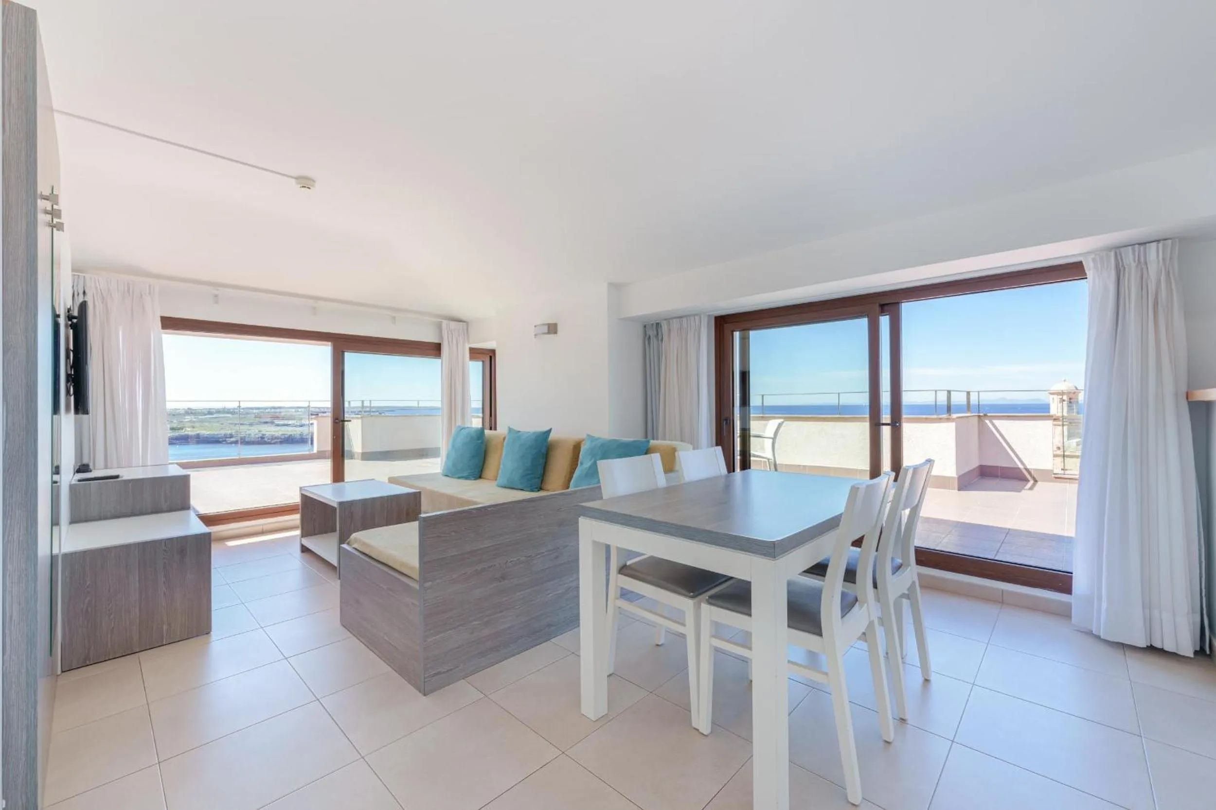 Sea view in Aparthotel Caprice Skyline