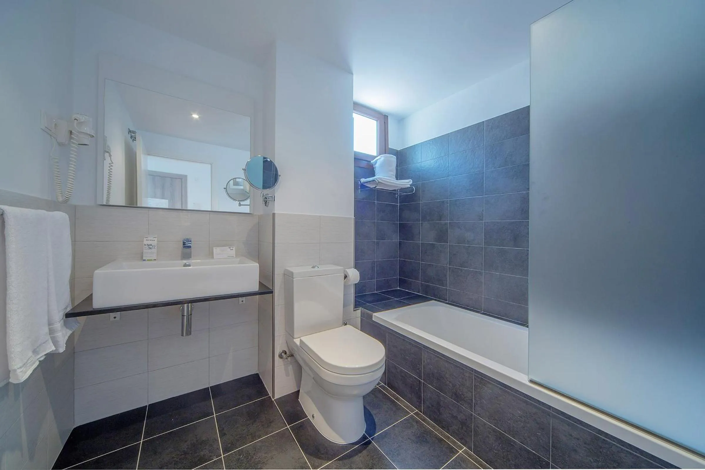 Toilet in Aparthotel Caprice Skyline