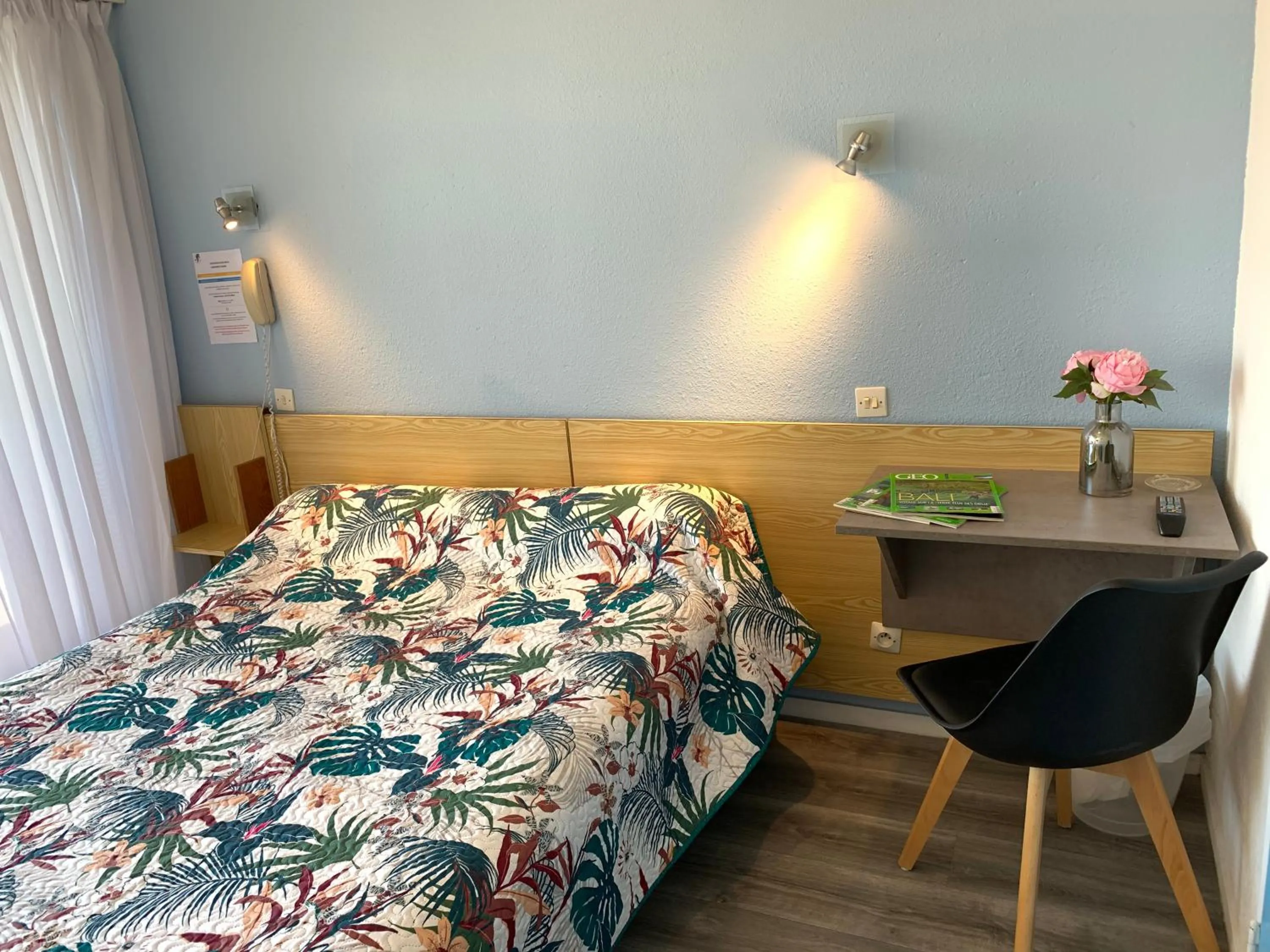 Bedroom, Bed in Hotel Bains Sarrailh